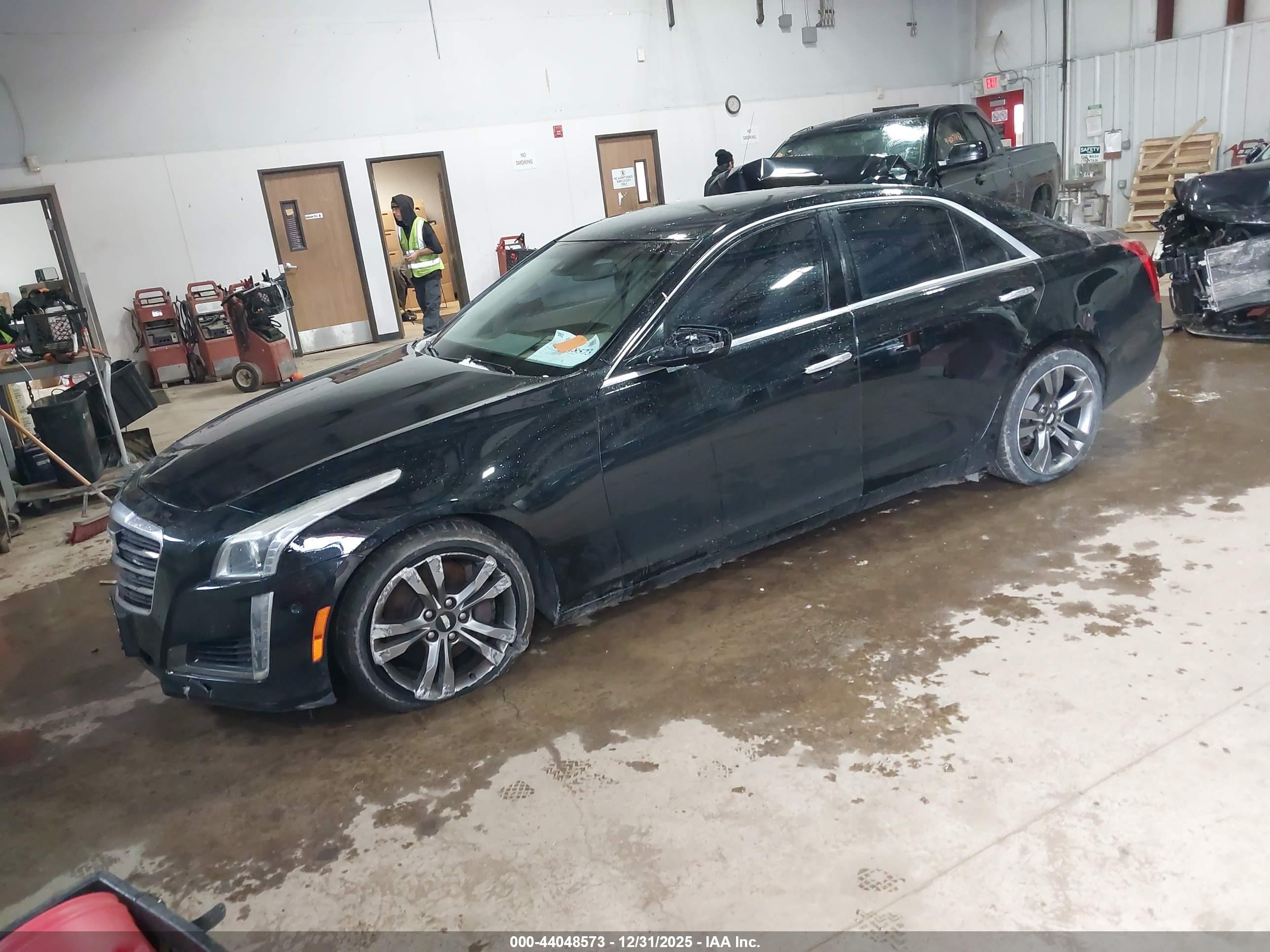 CADILLAC CTS image 2