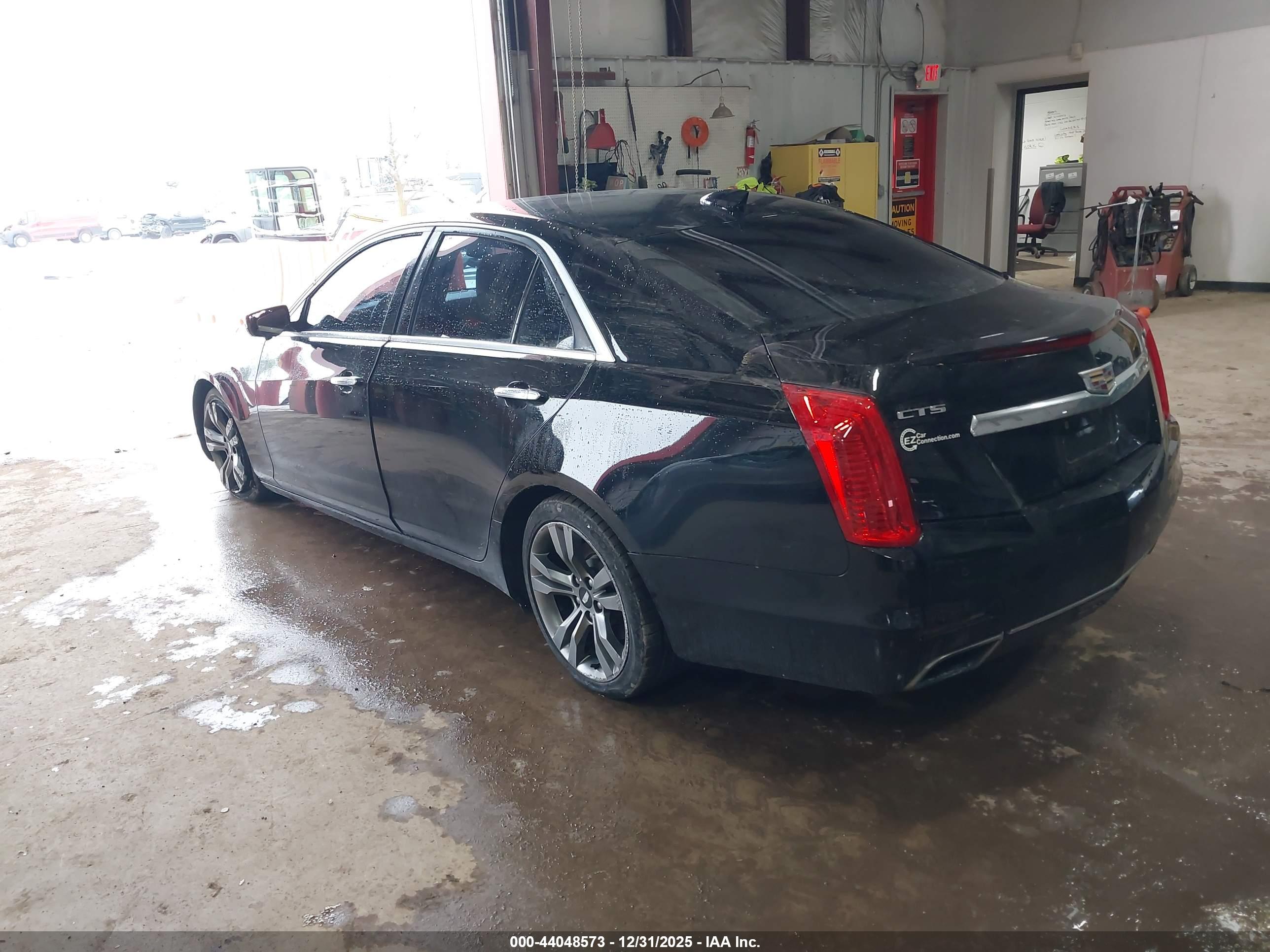 CADILLAC CTS image 3