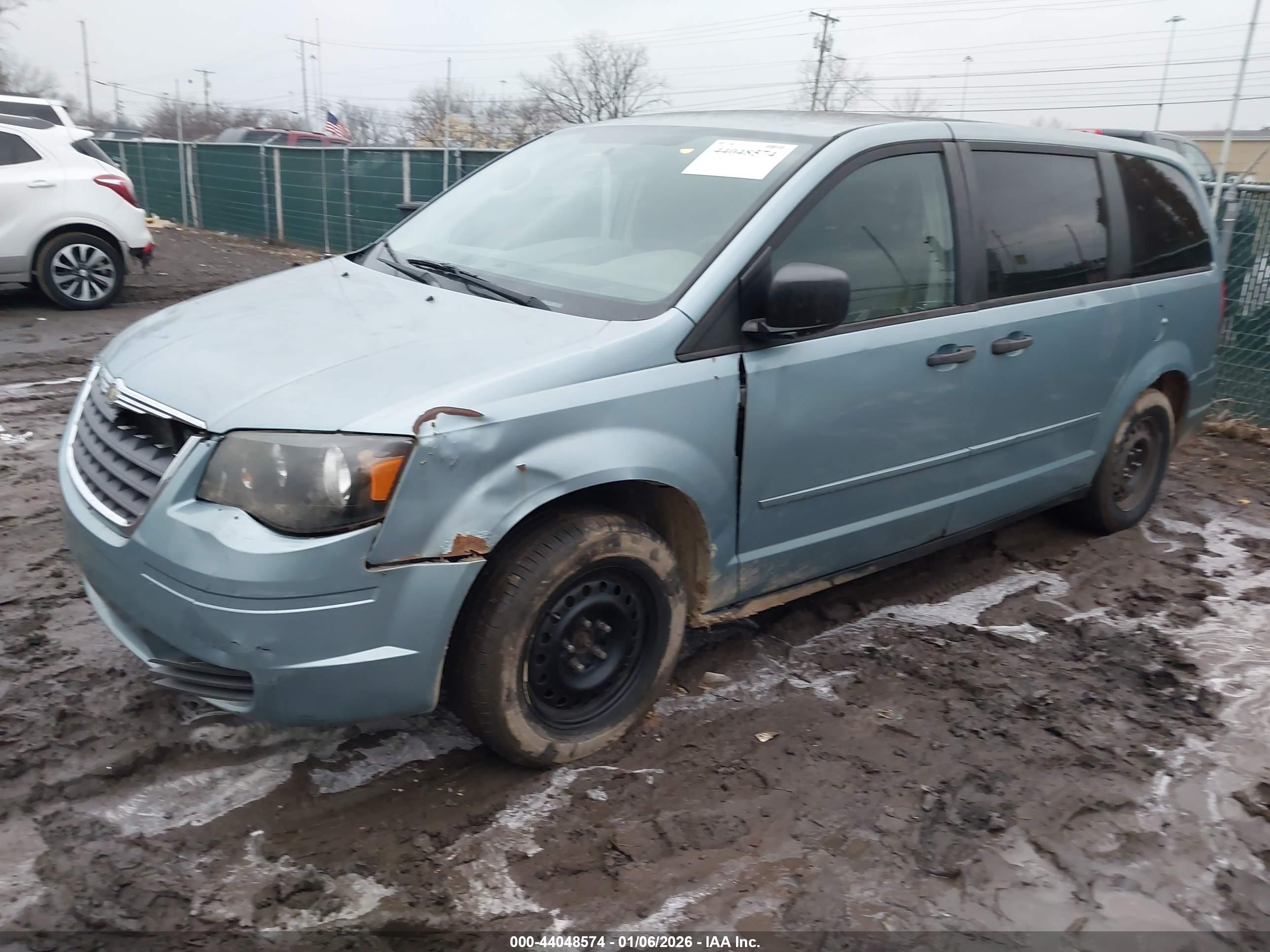 CHRYSLER TOWN image 2