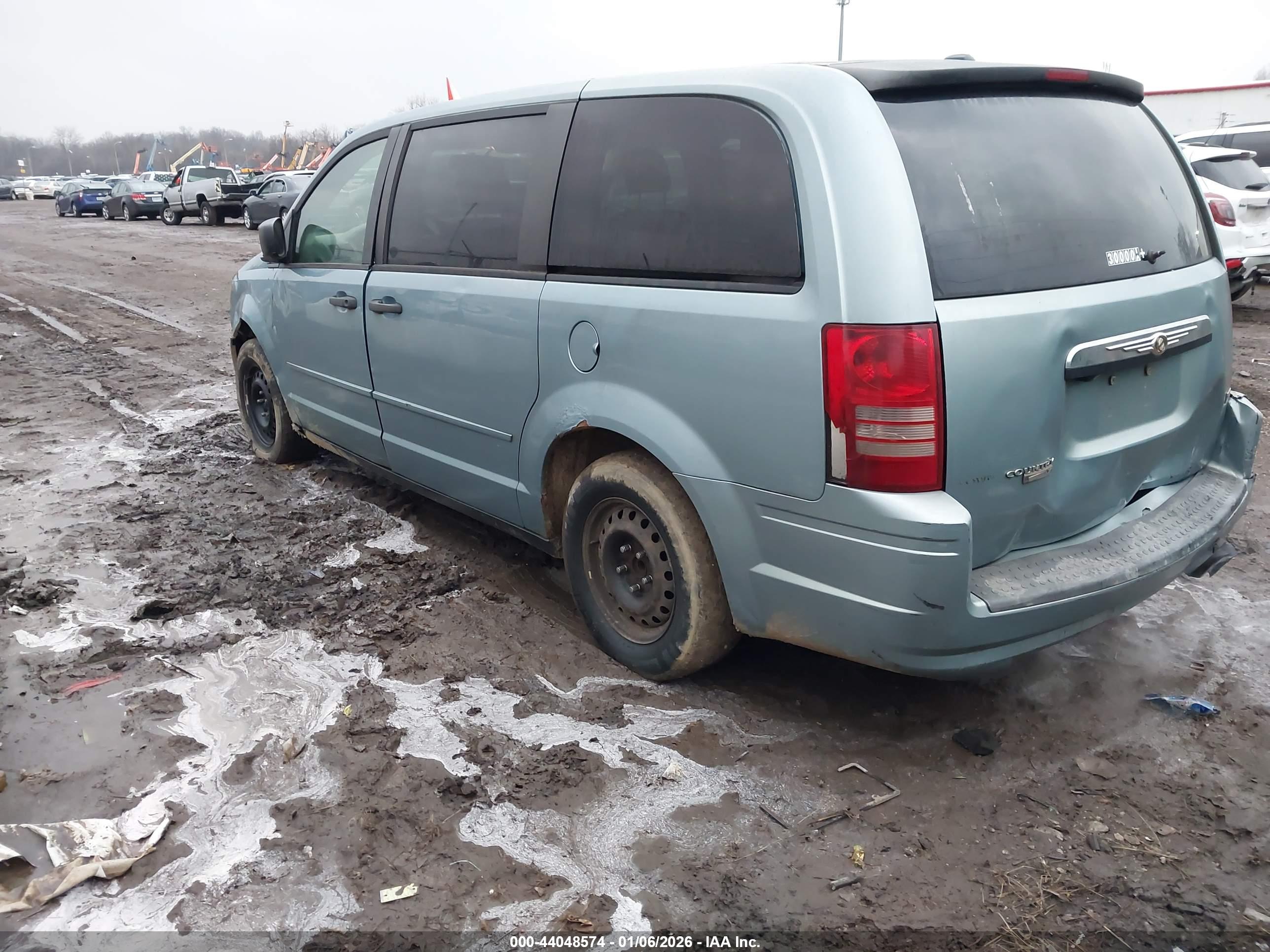 CHRYSLER TOWN image 3