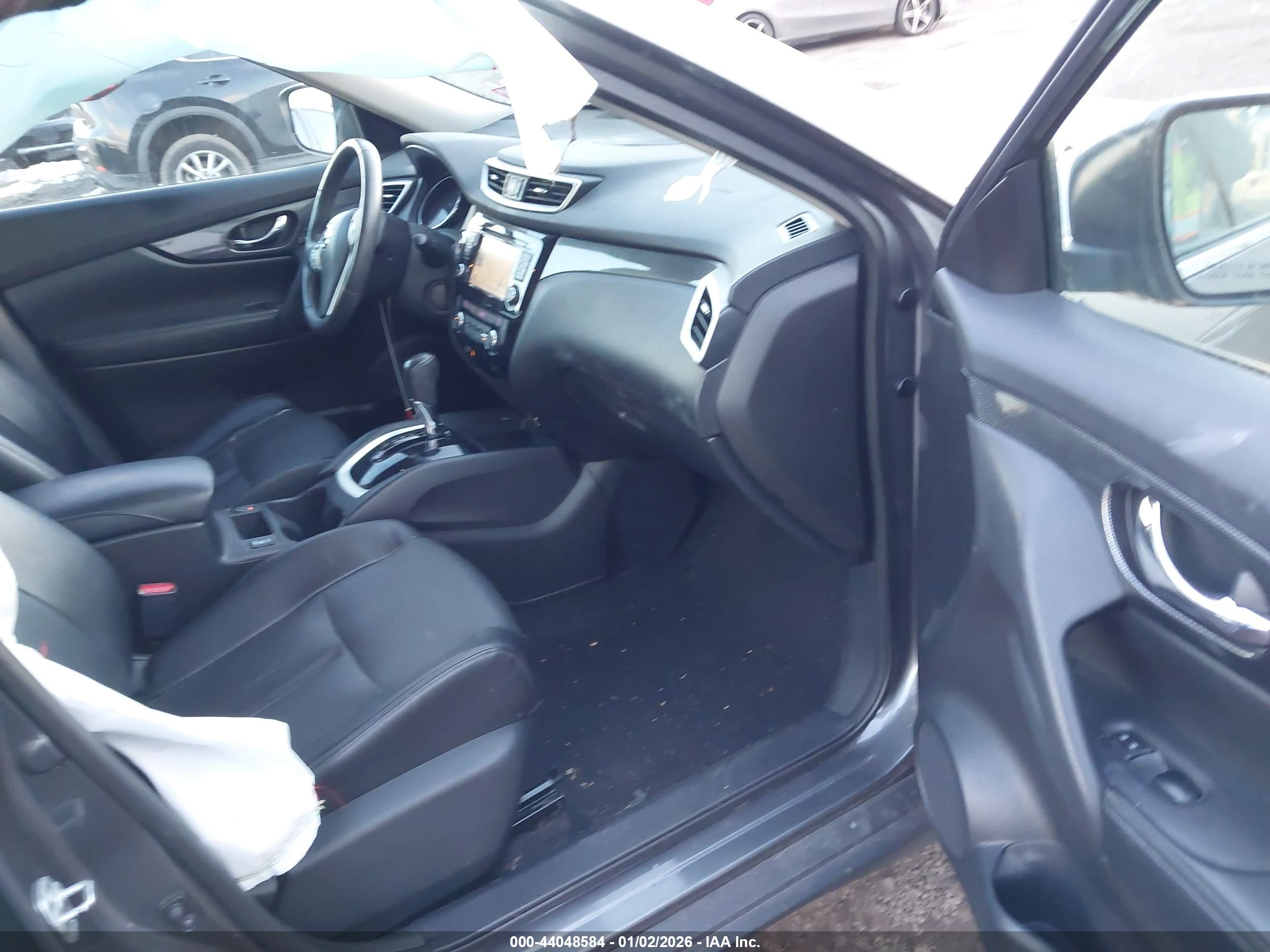 NISSAN ROGUE image 5