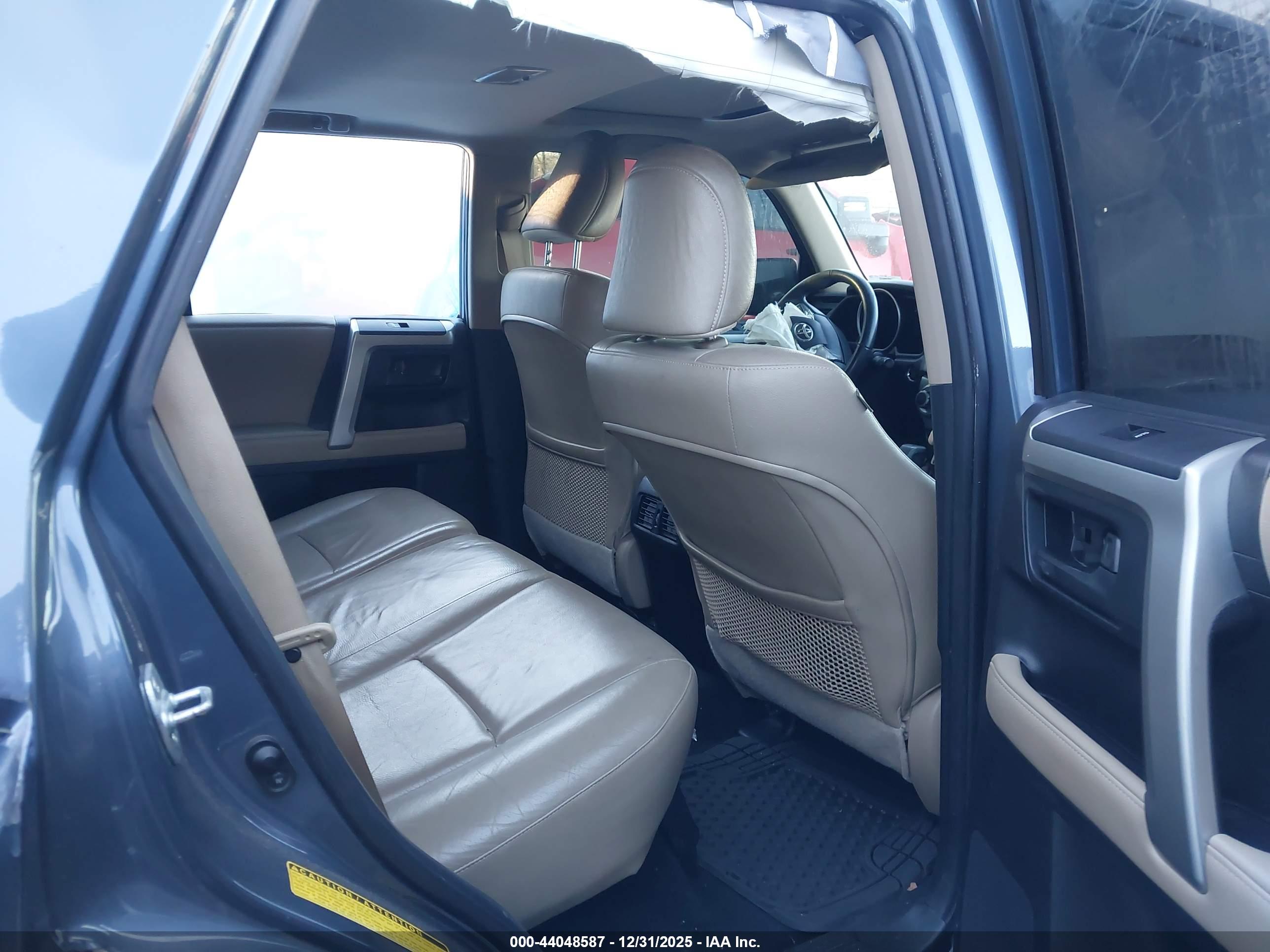 TOYOTA 4RUNNER image 8