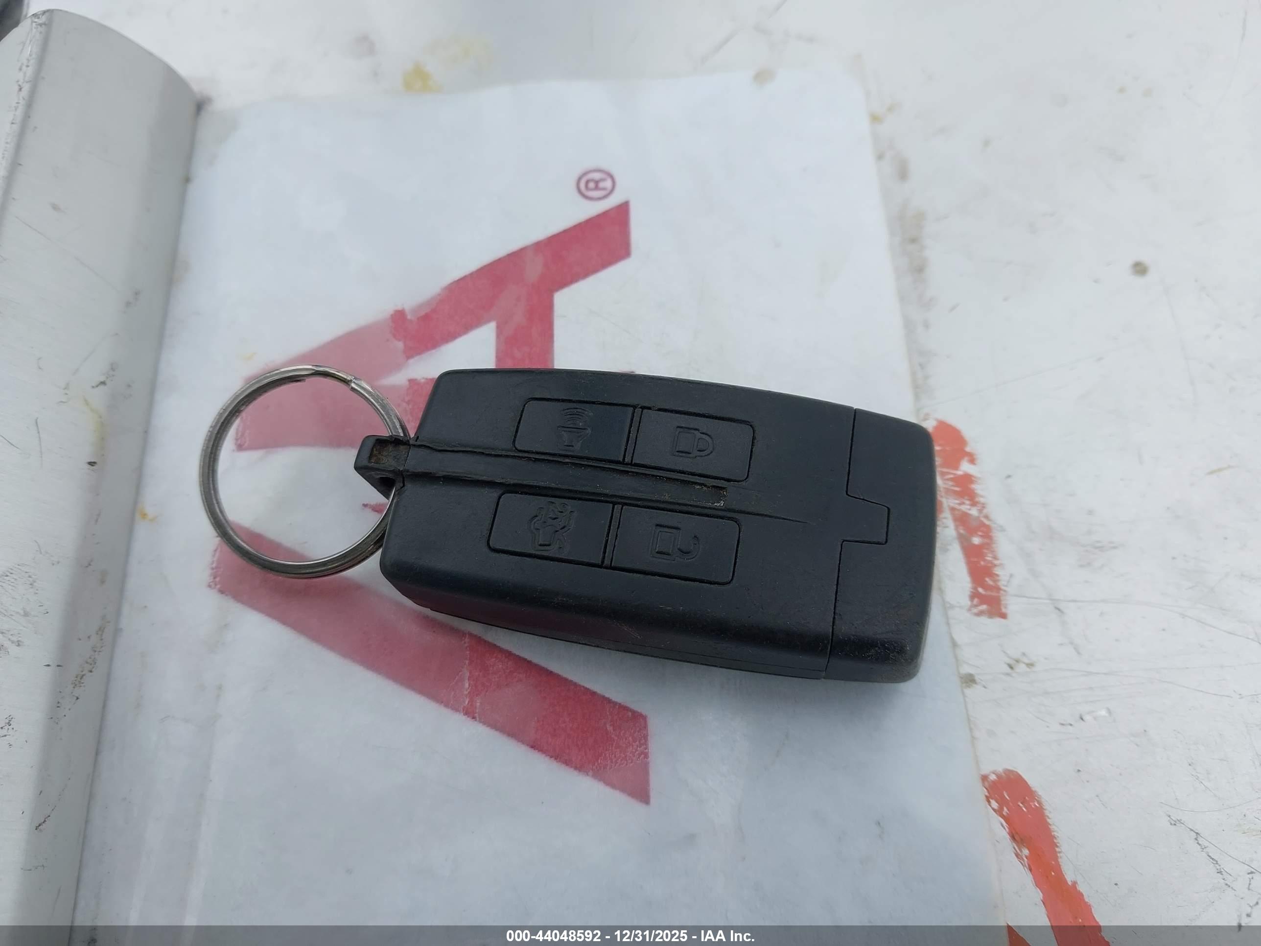 LINCOLN MKS image 11