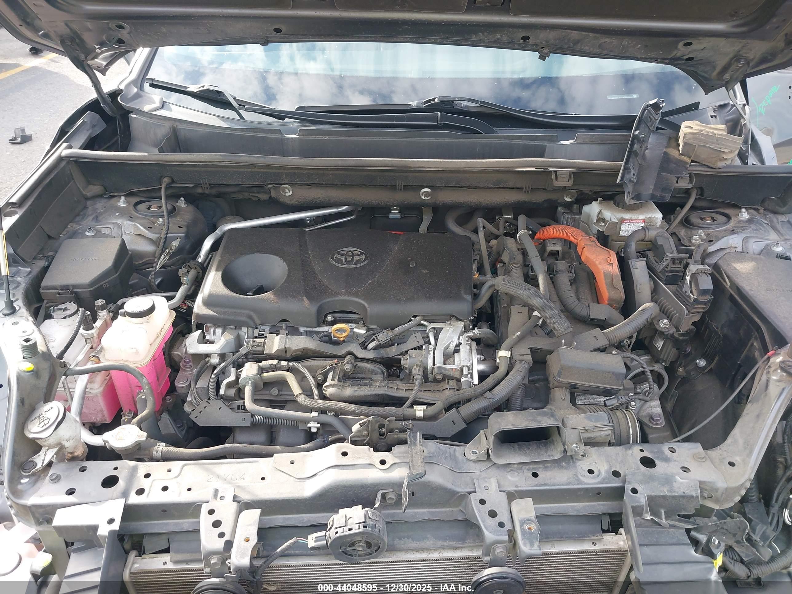 TOYOTA RAV4 image 10