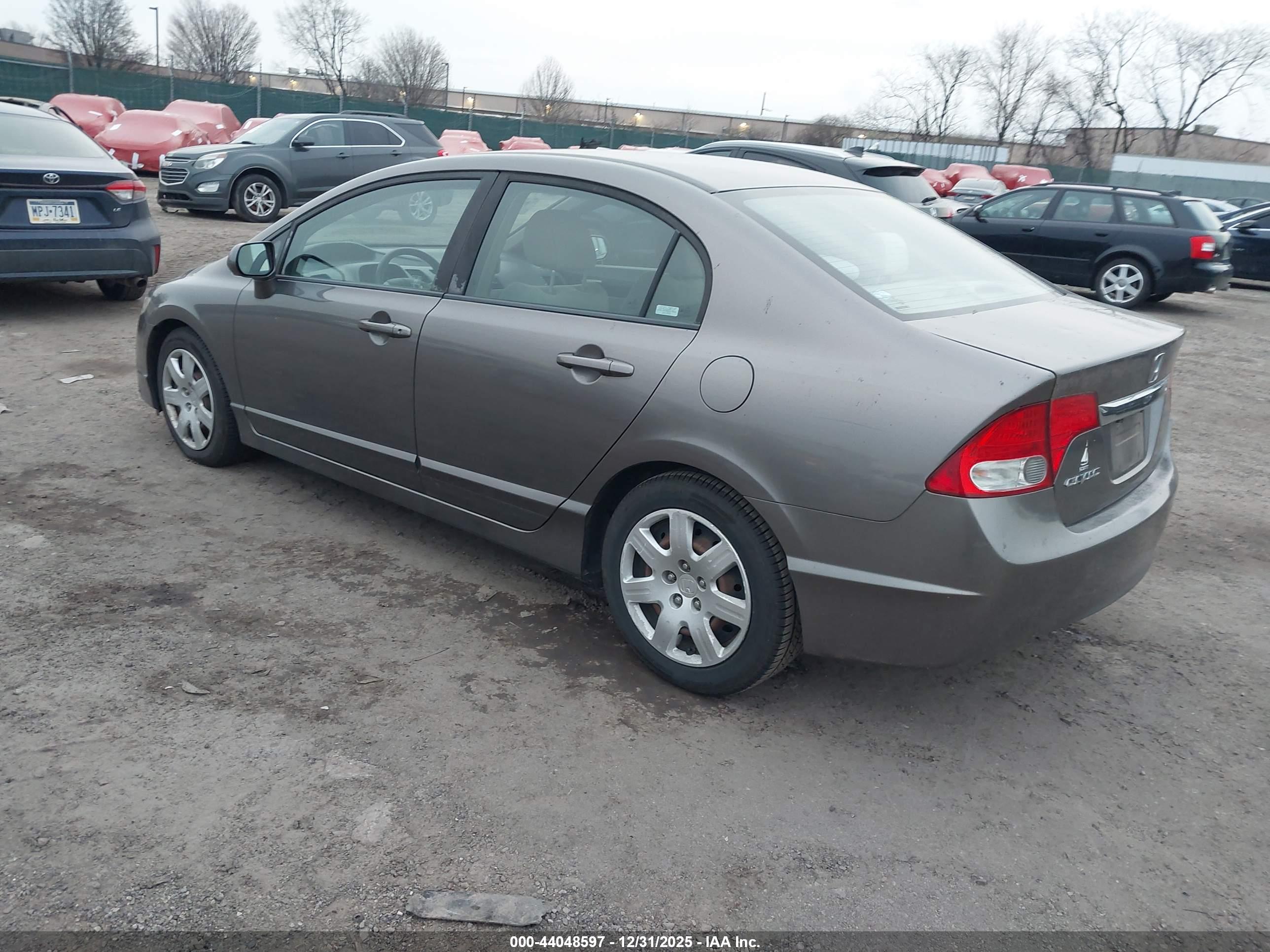 HONDA CIVIC image 3