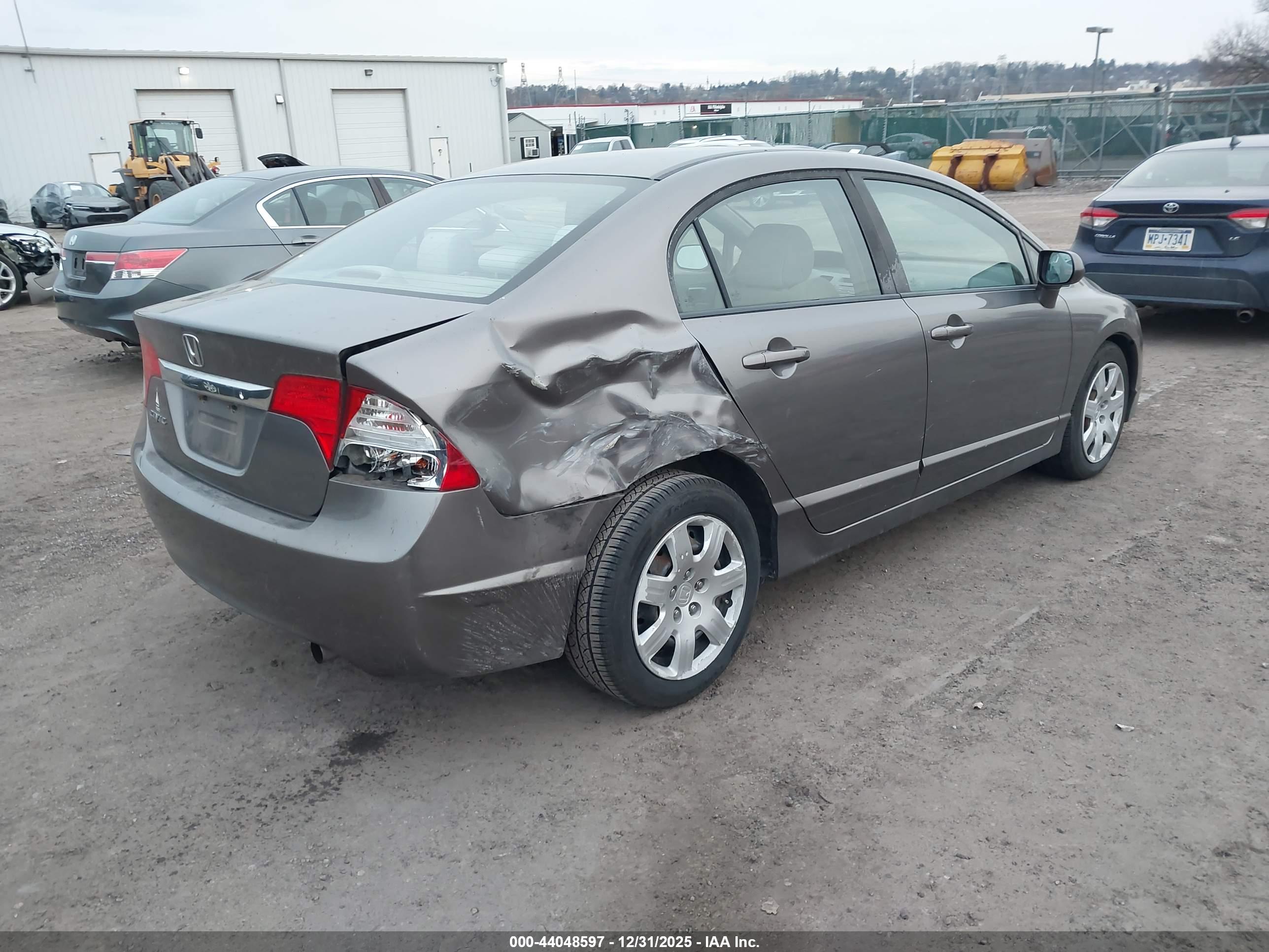 HONDA CIVIC image 4
