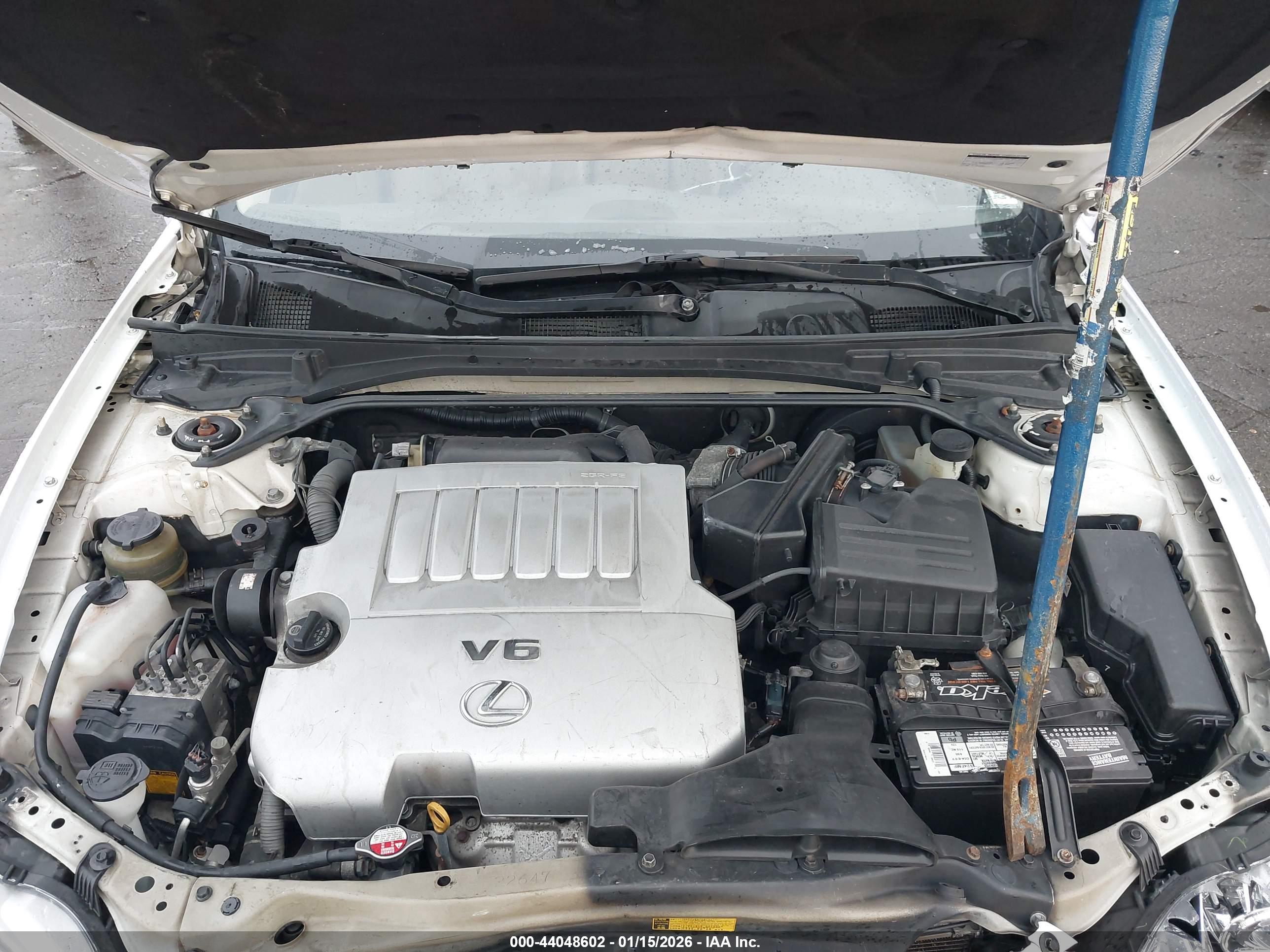 LEXUS ES image 10