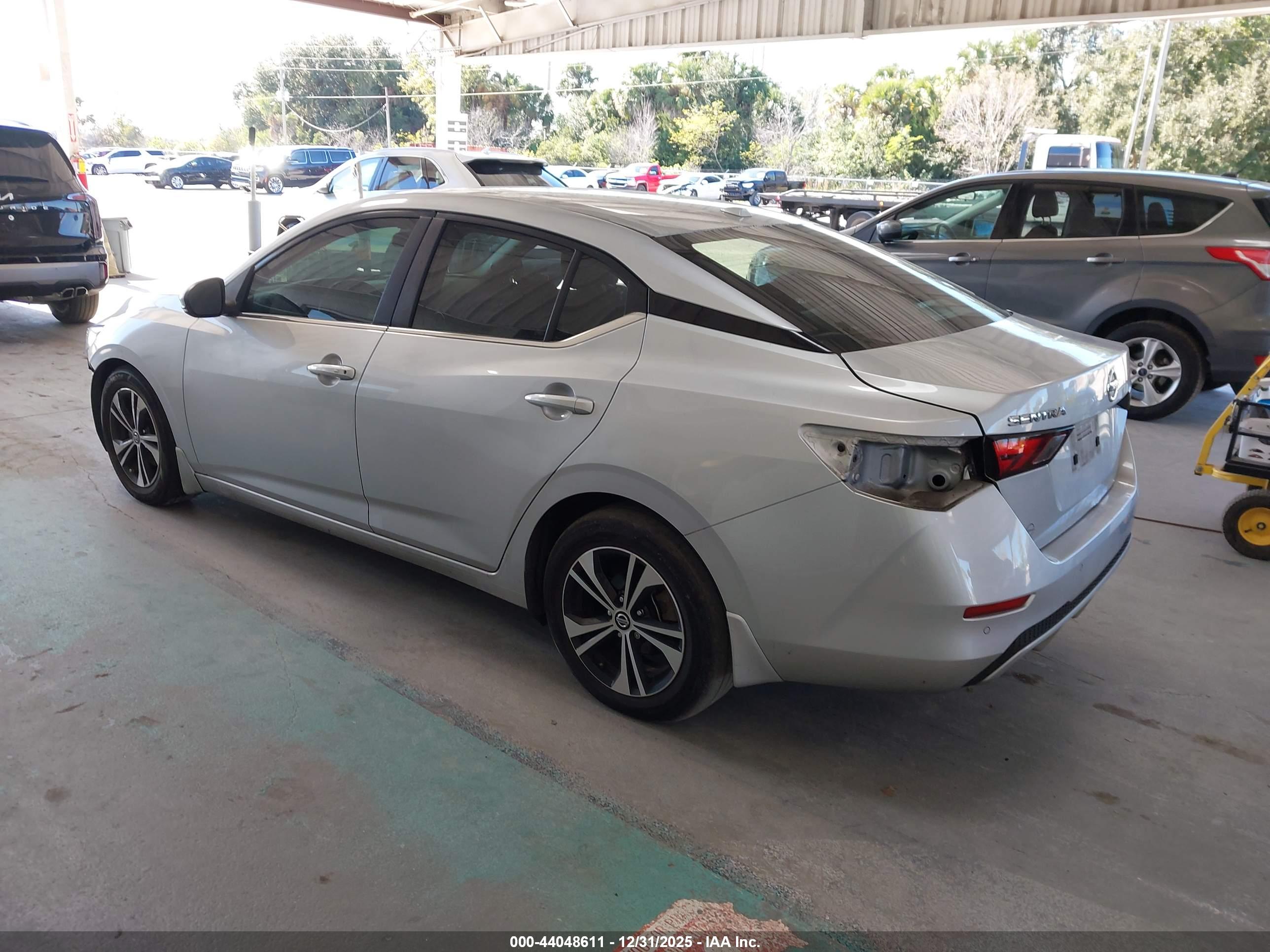 NISSAN SENTRA image 3