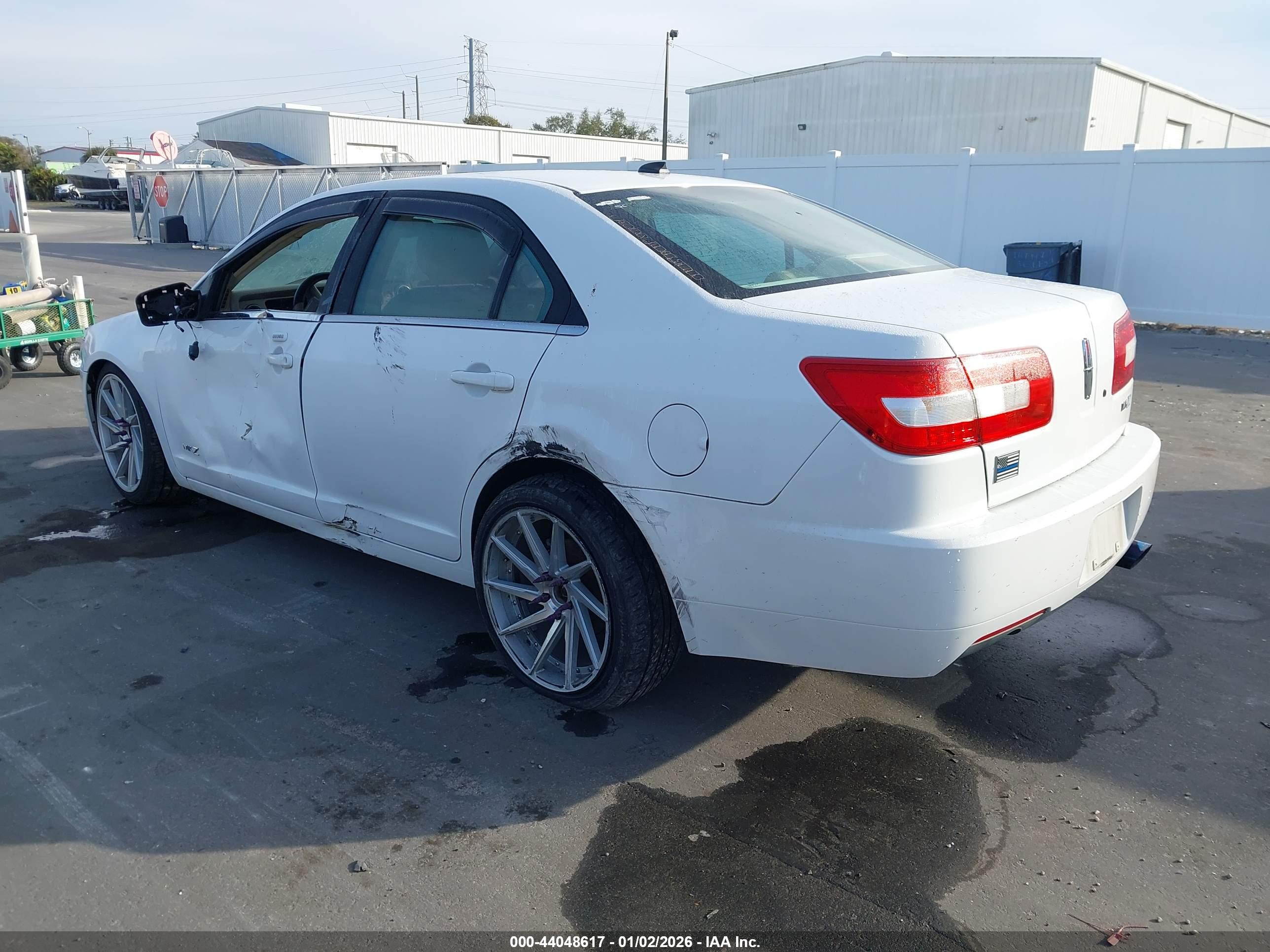 LINCOLN MKZ image 3