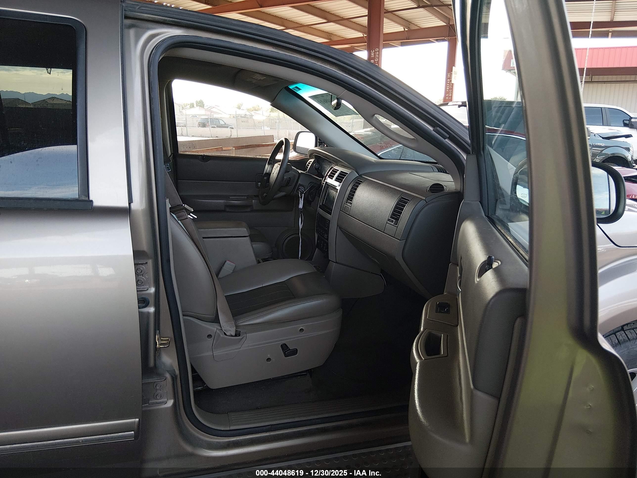 DODGE DURANGO image 5