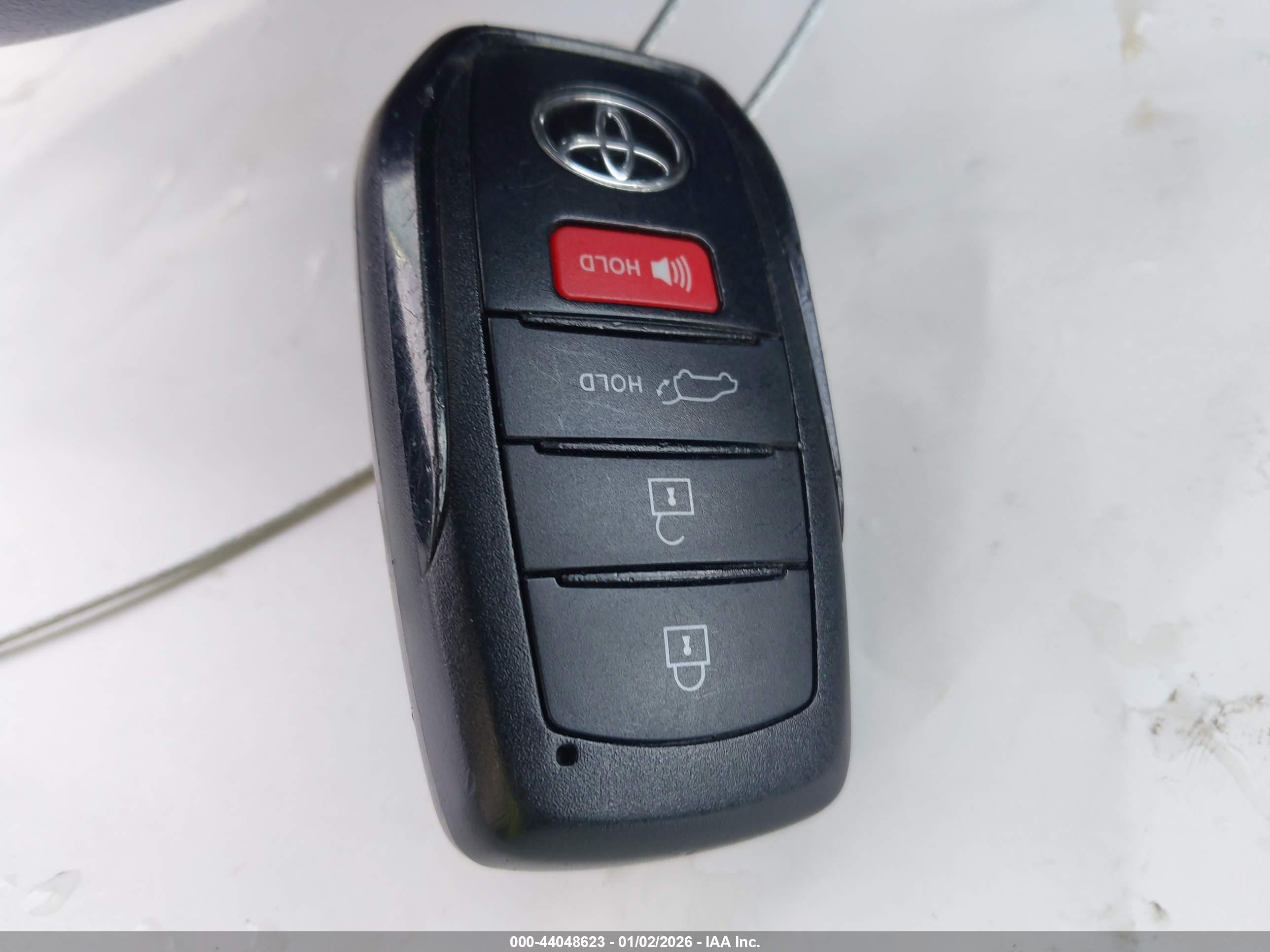 TOYOTA COROLLA image 11