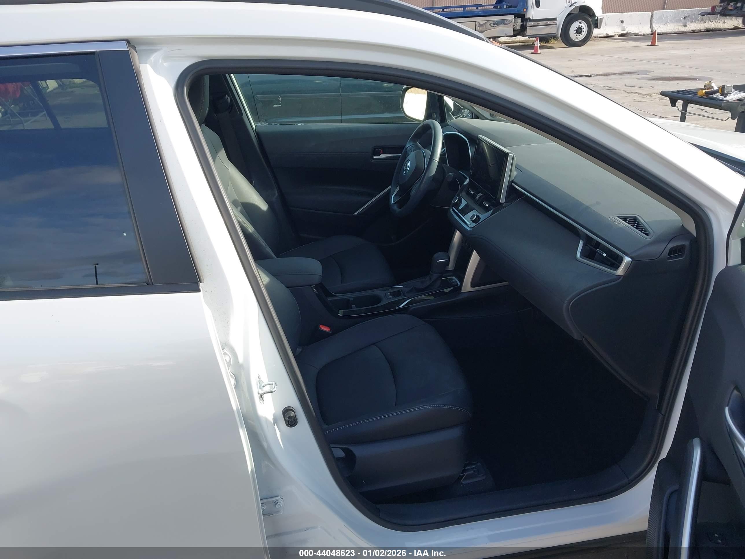 TOYOTA COROLLA image 5