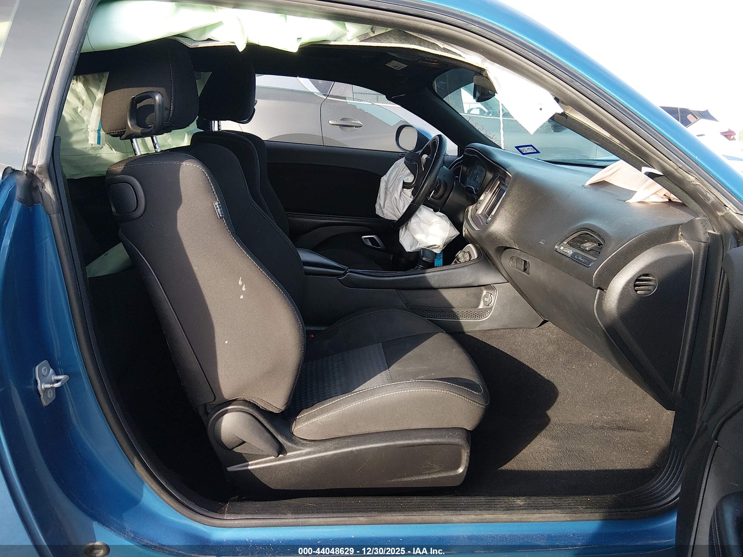 DODGE CHALLENGER image 5