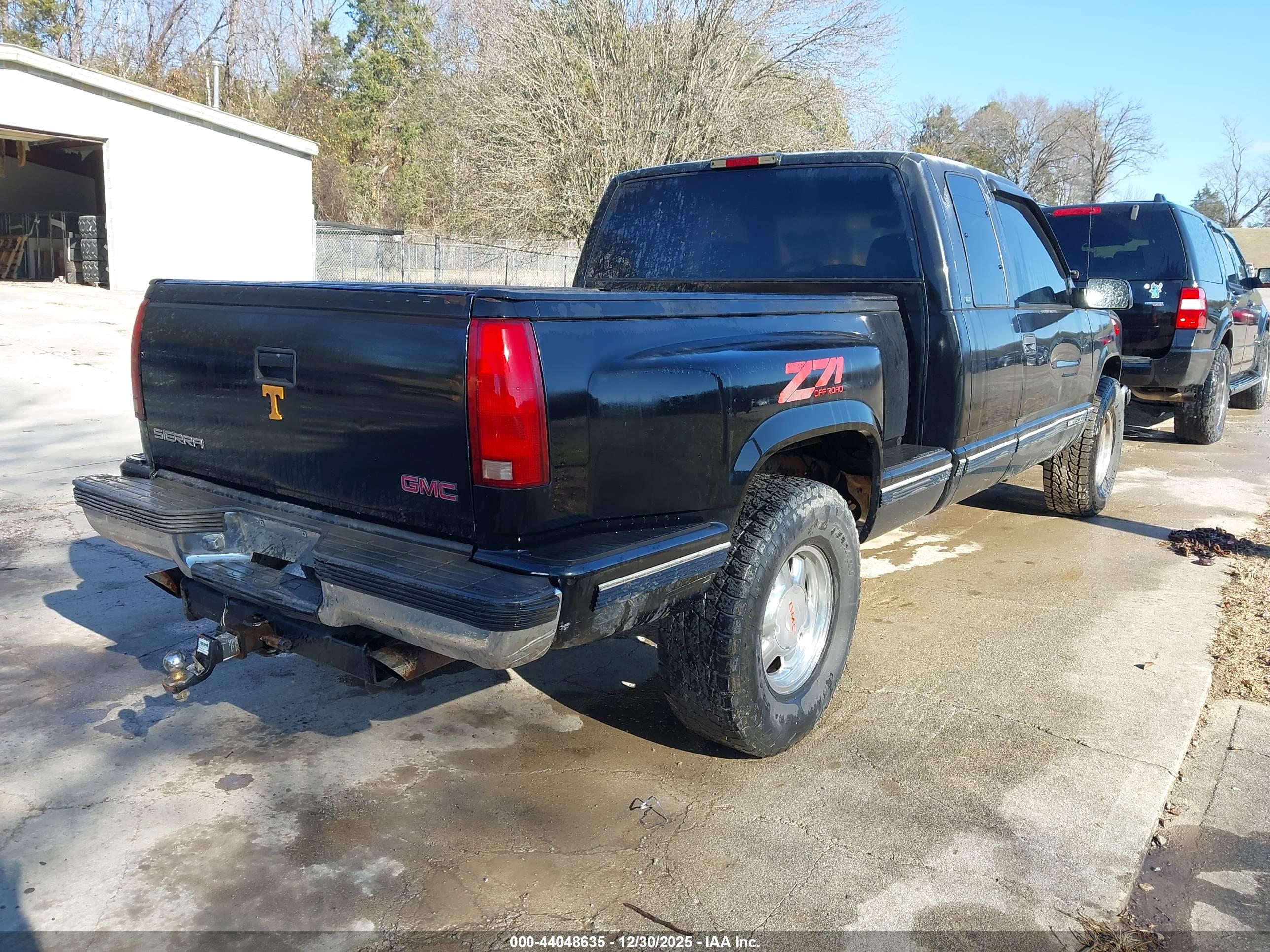 GMC SIERRA image 4