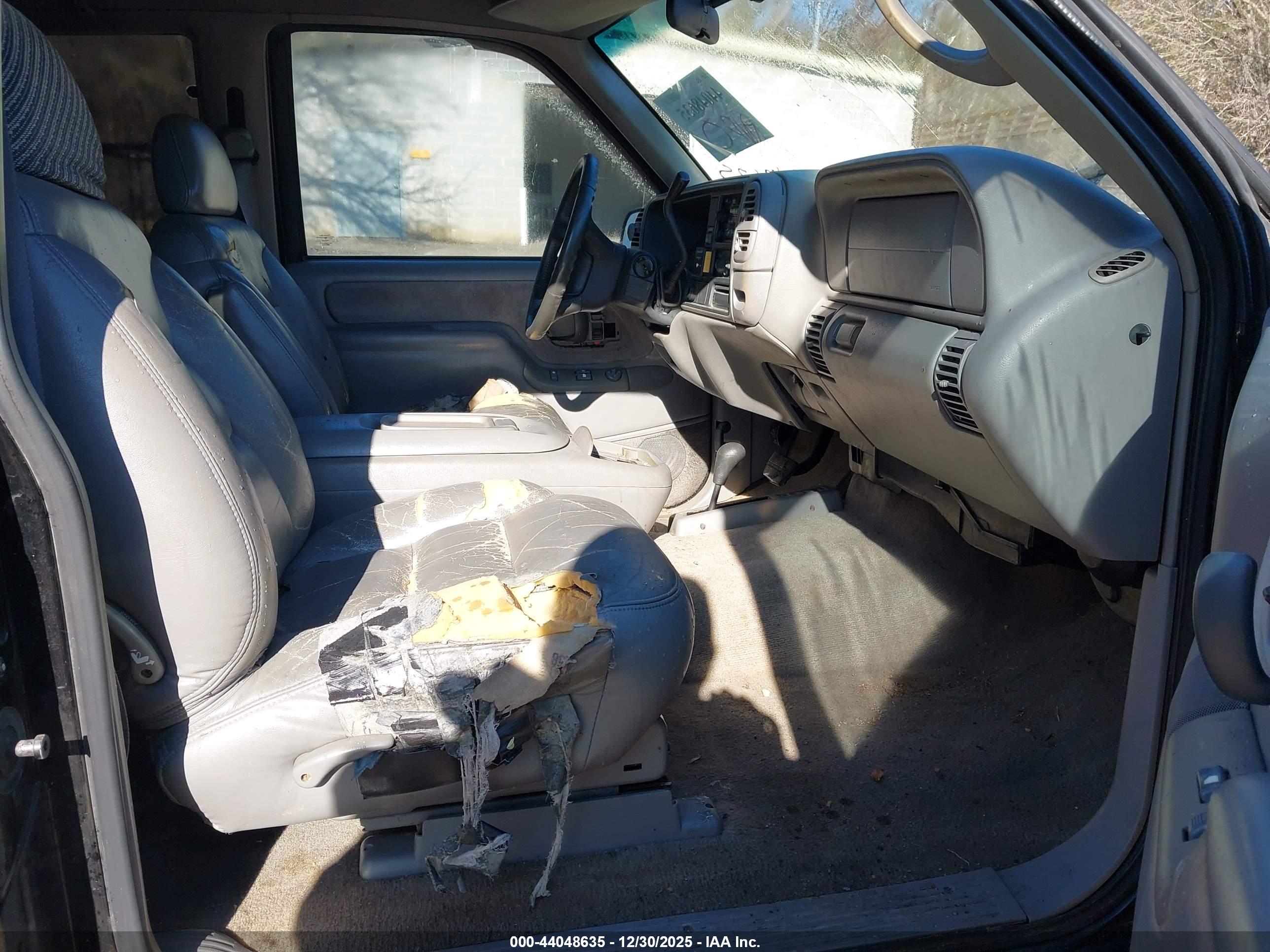 GMC SIERRA image 5