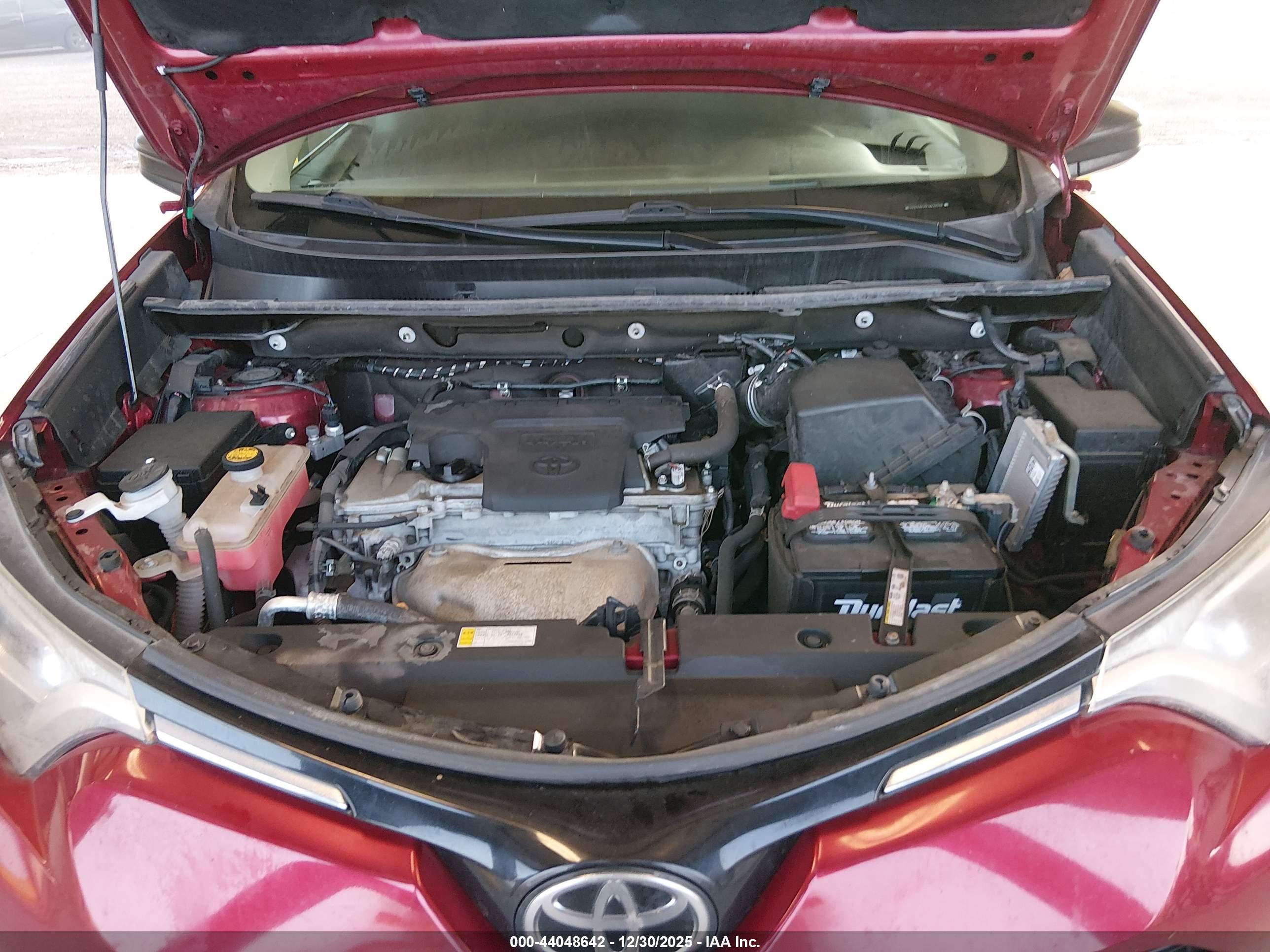 TOYOTA RAV4 image 10