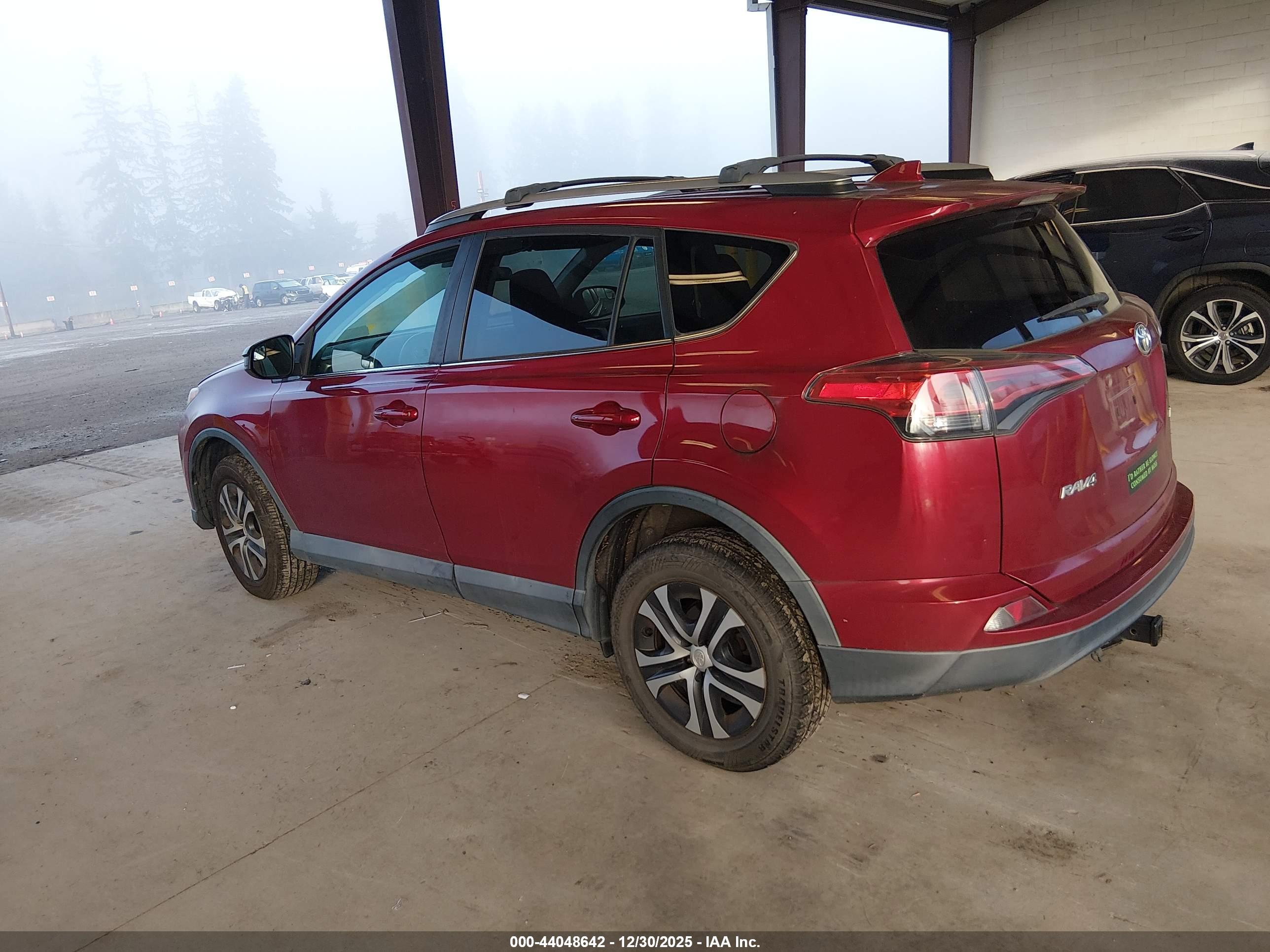 TOYOTA RAV4 image 3