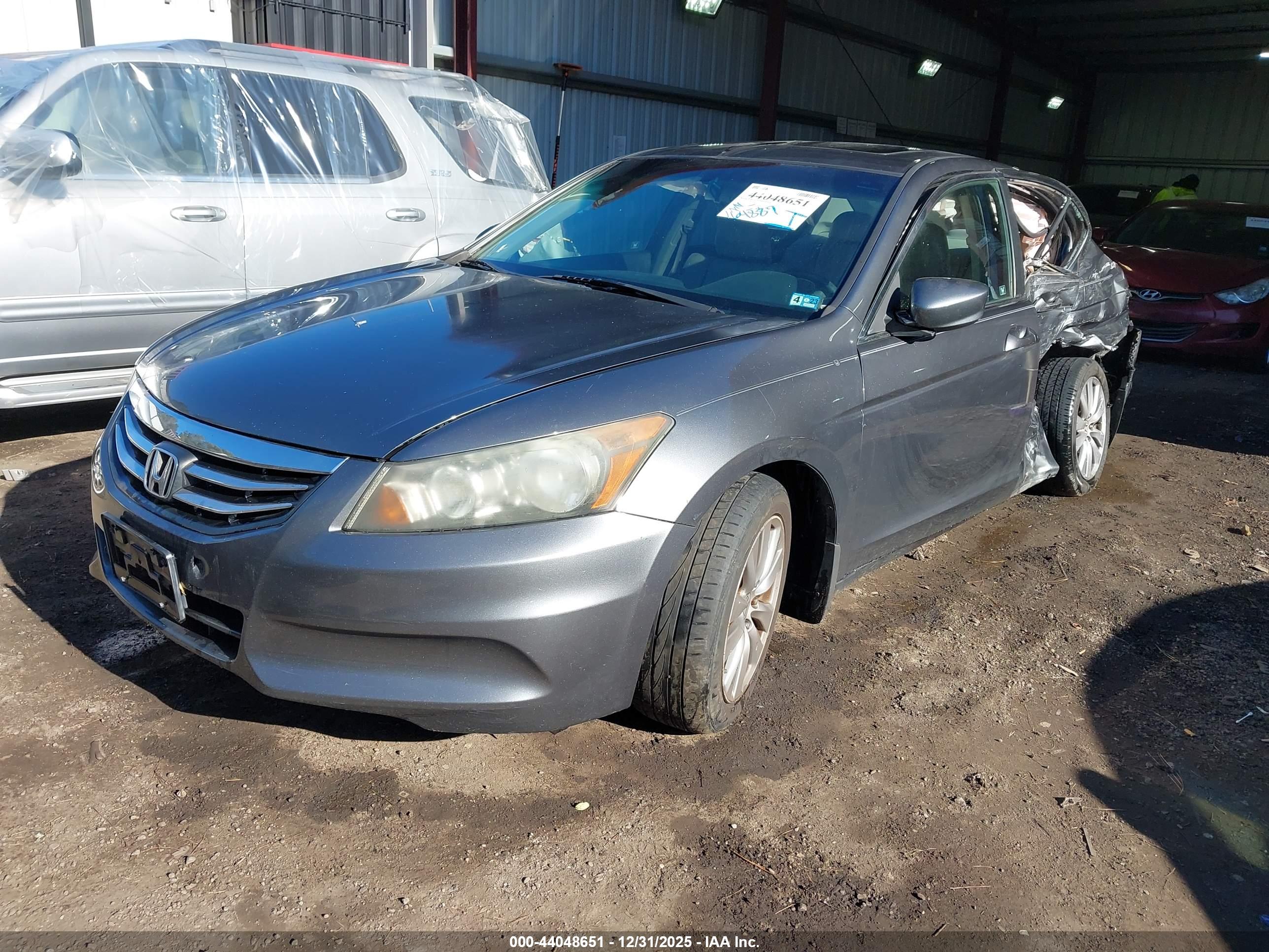 HONDA ACCORD image 2