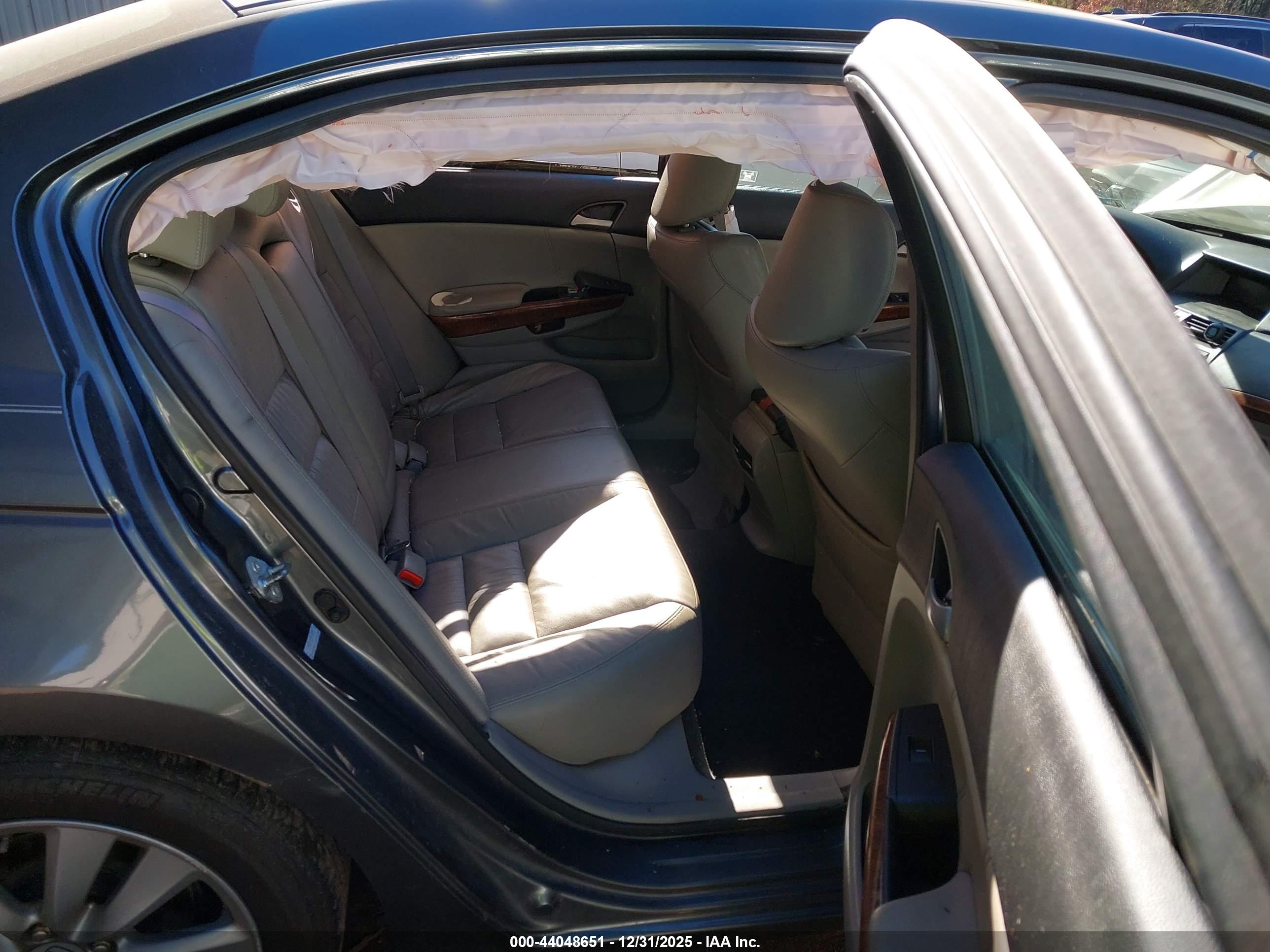 HONDA ACCORD image 8
