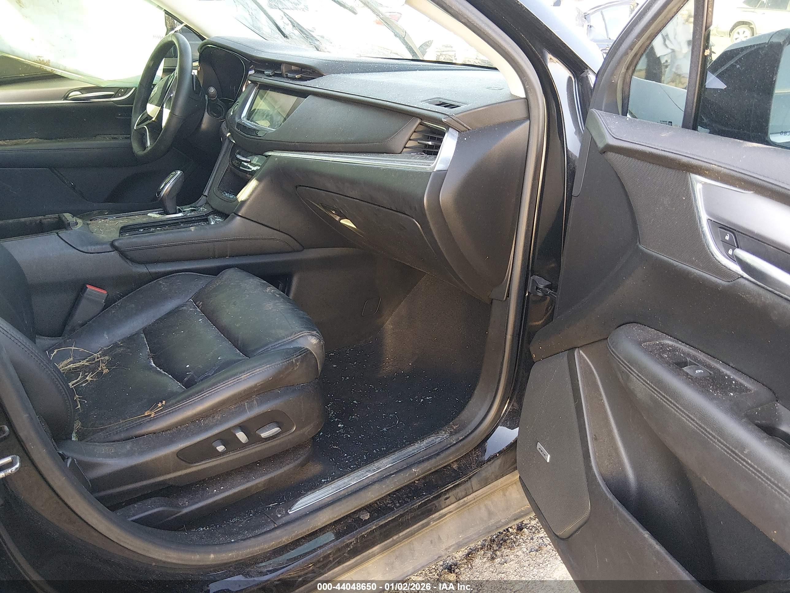 CADILLAC XT5 image 5