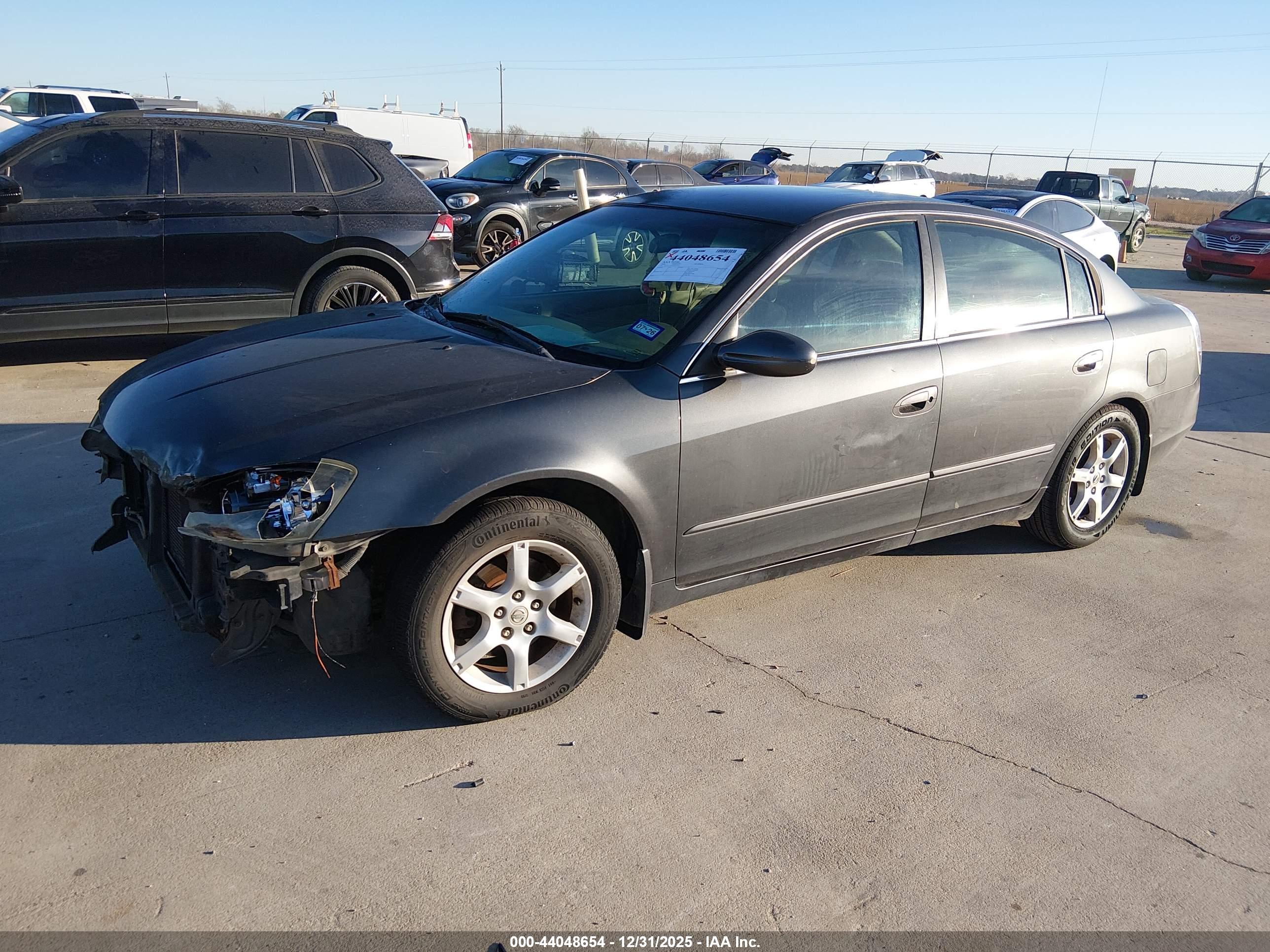 NISSAN ALTIMA image 2