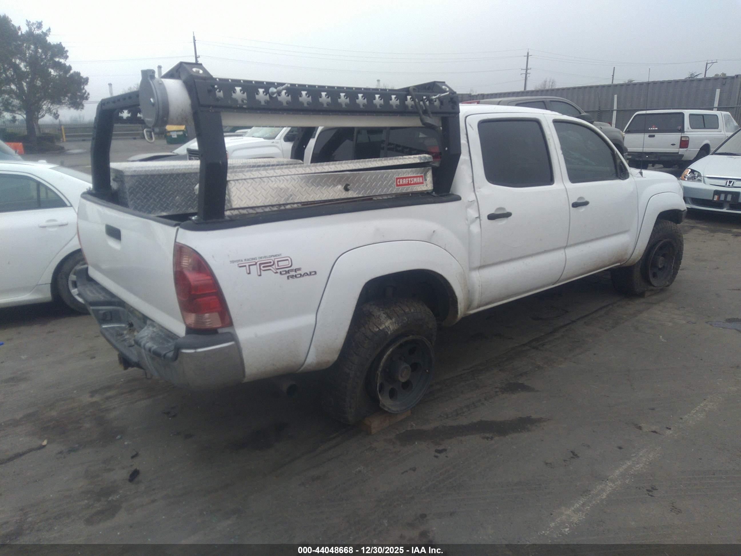 TOYOTA TACOMA image 4