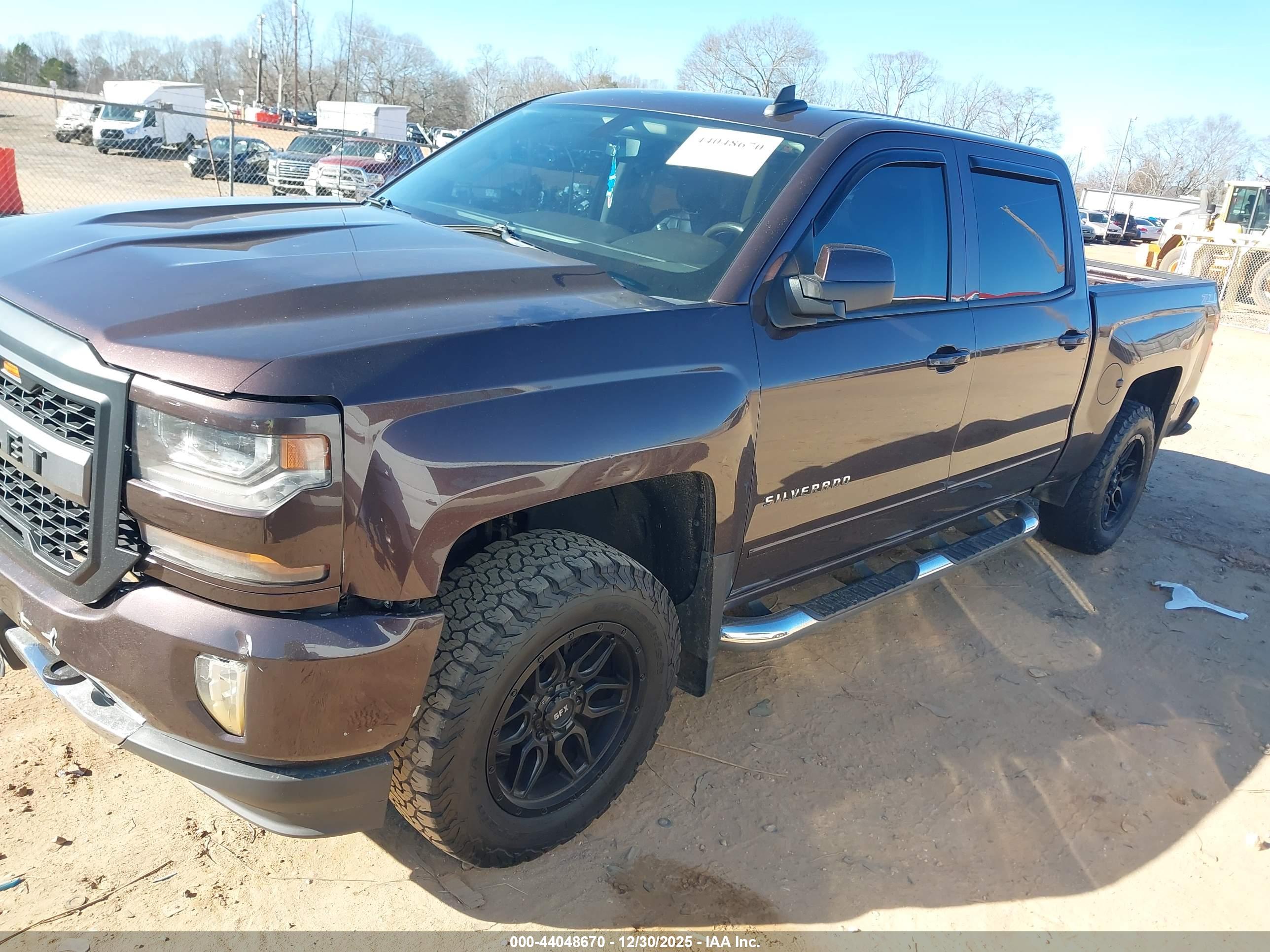 CHEVROLET SILVERADO image 2