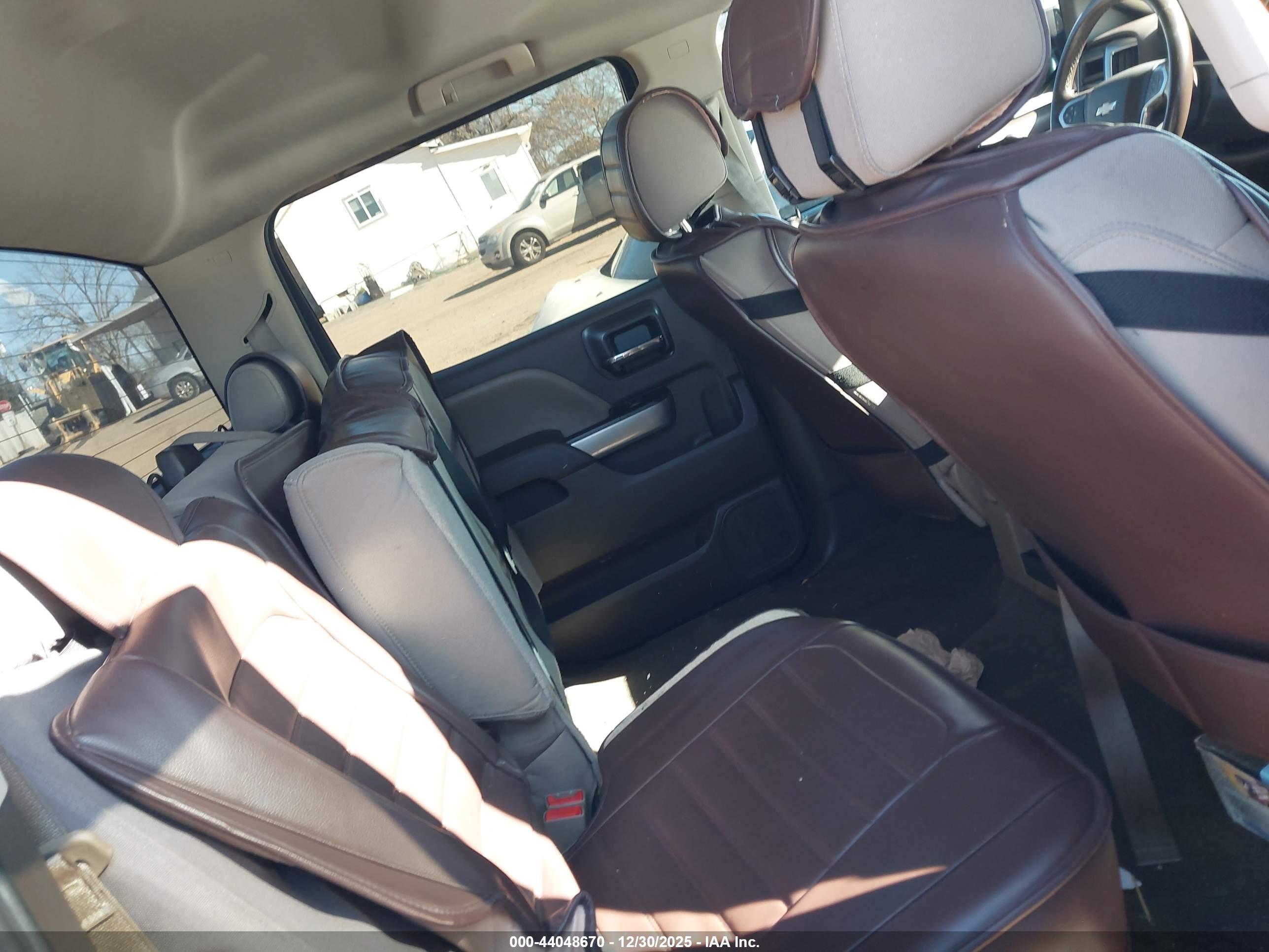 CHEVROLET SILVERADO image 8