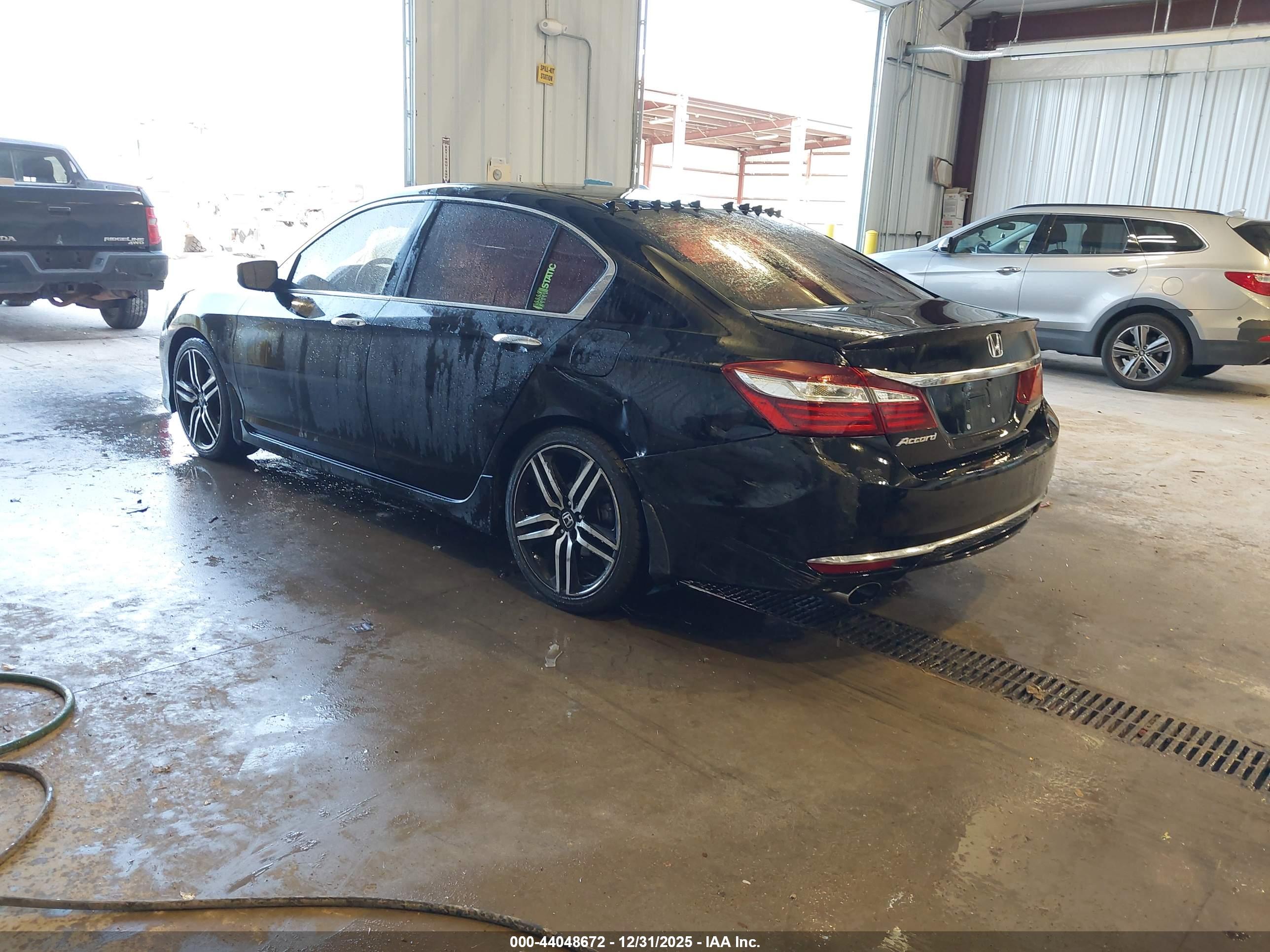 HONDA ACCORD image 3
