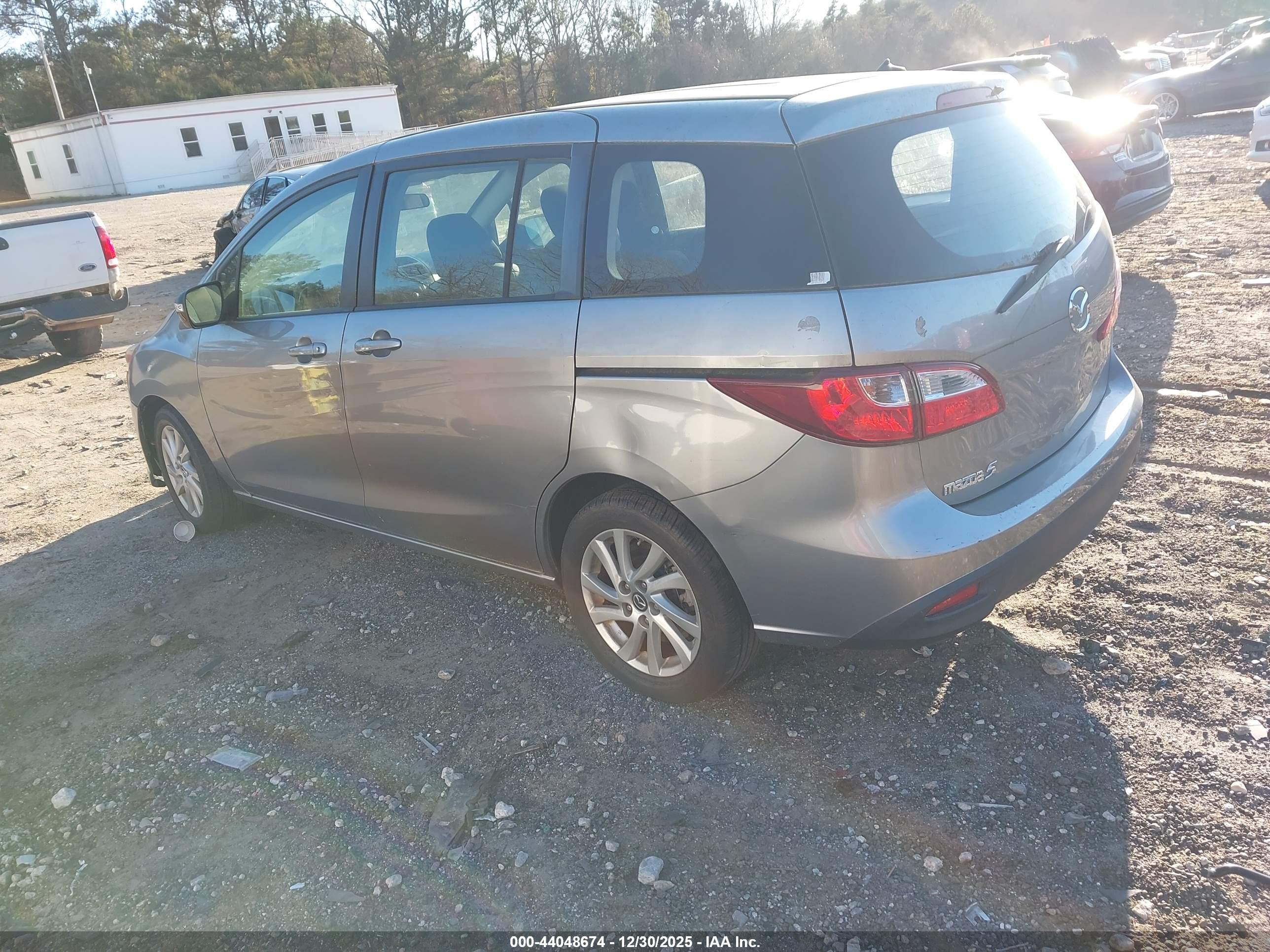 MAZDA MAZDA5 image 3