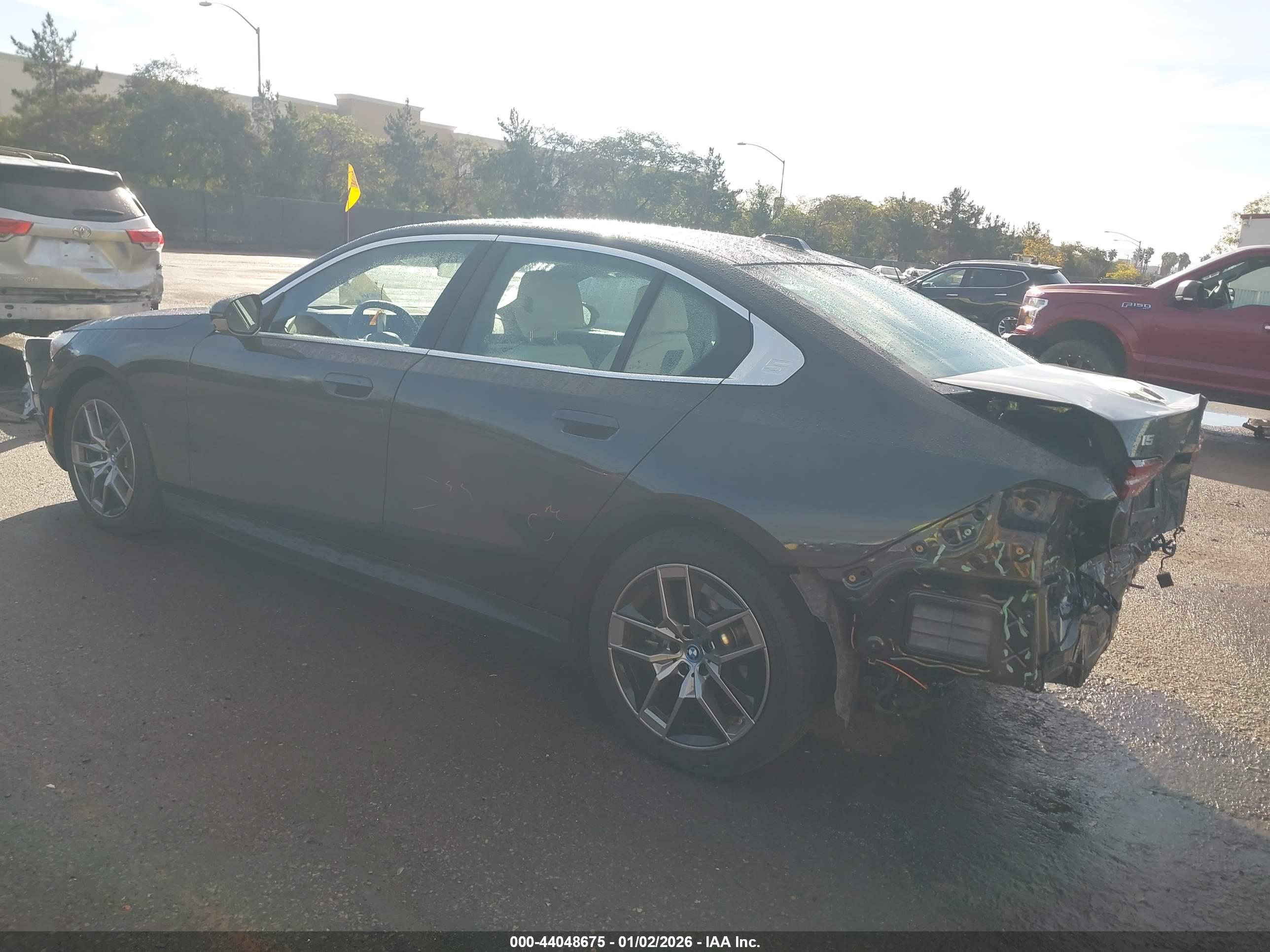 BMW I5 image 3