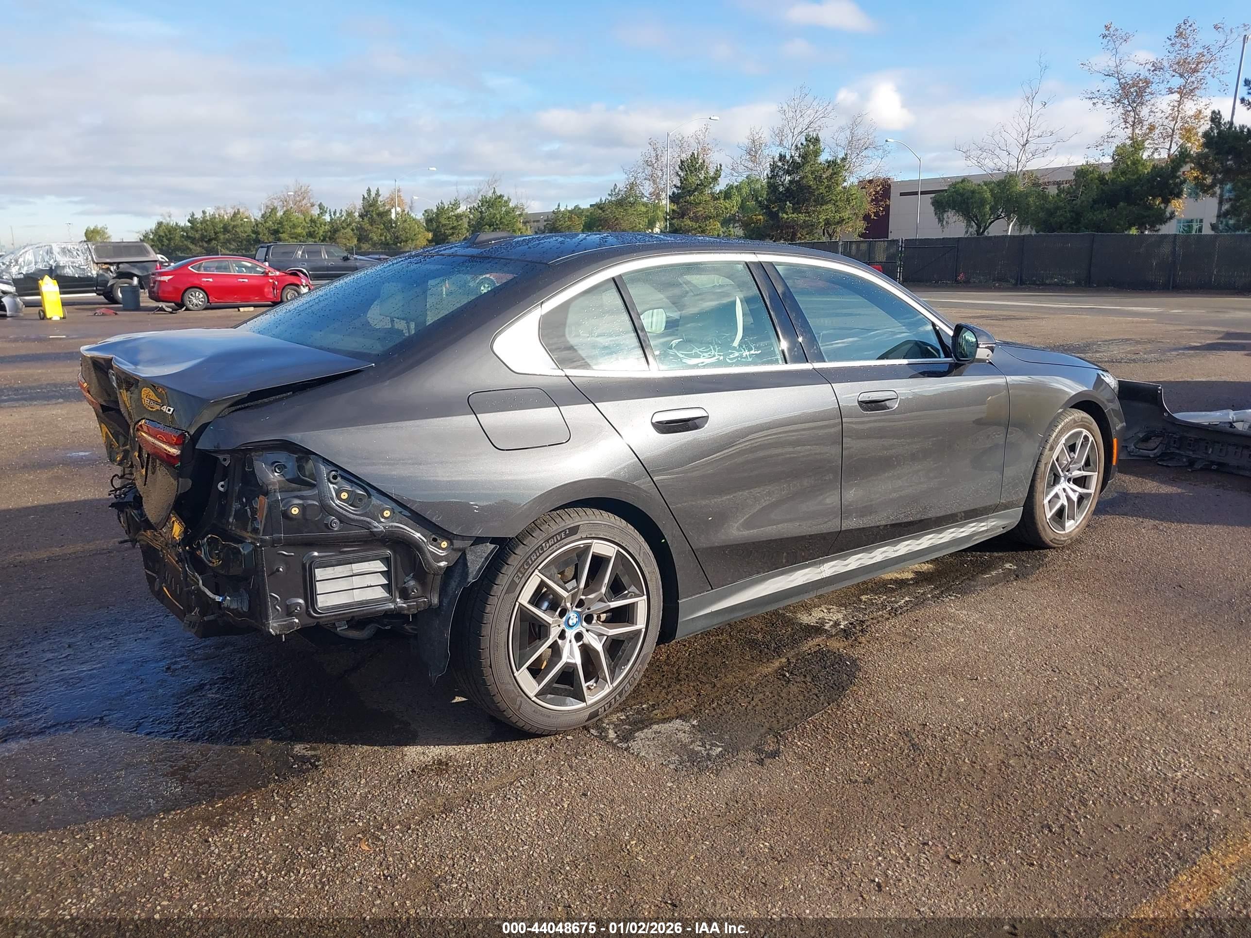 BMW I5 image 4