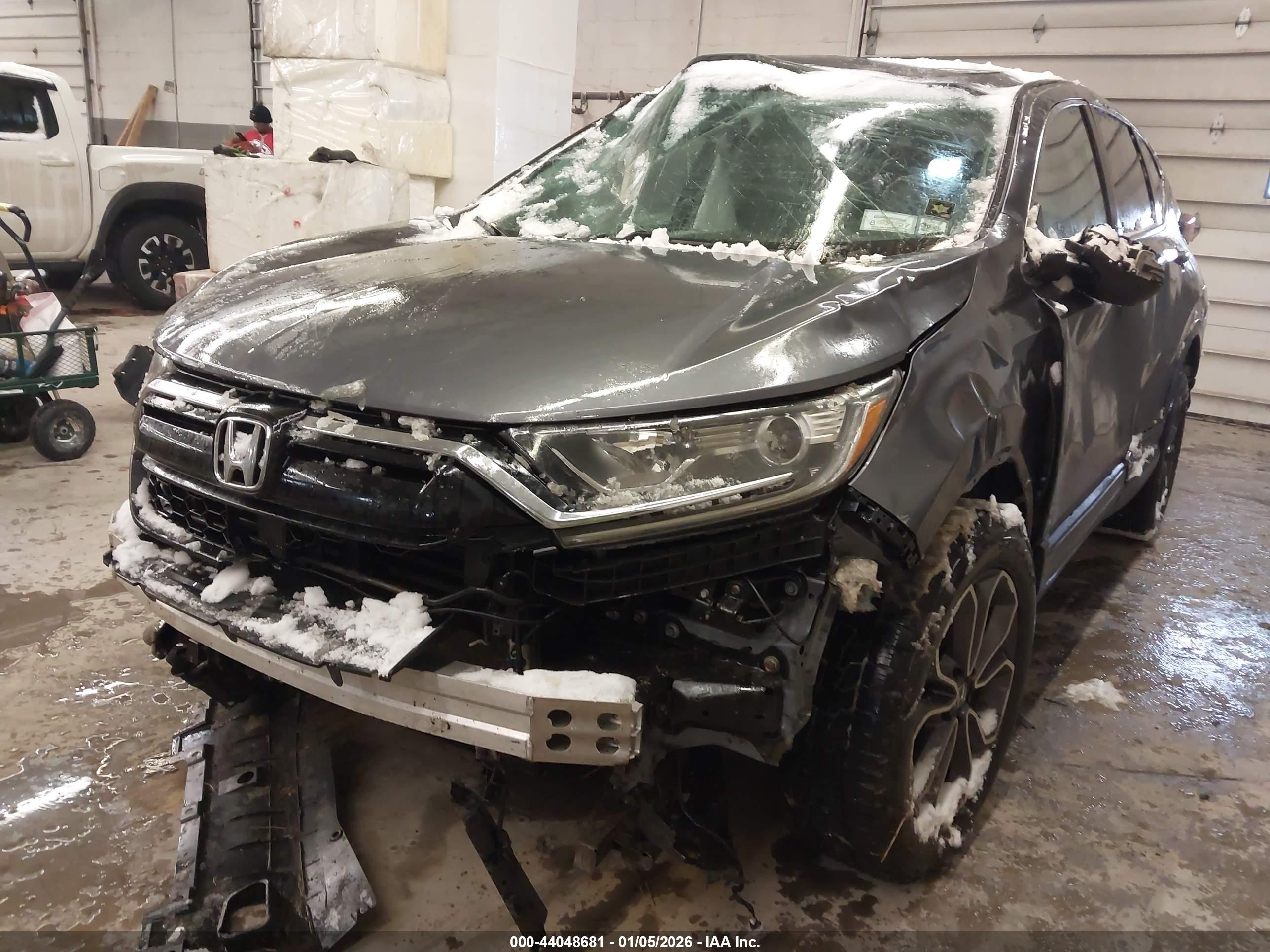 HONDA CR-V image 2