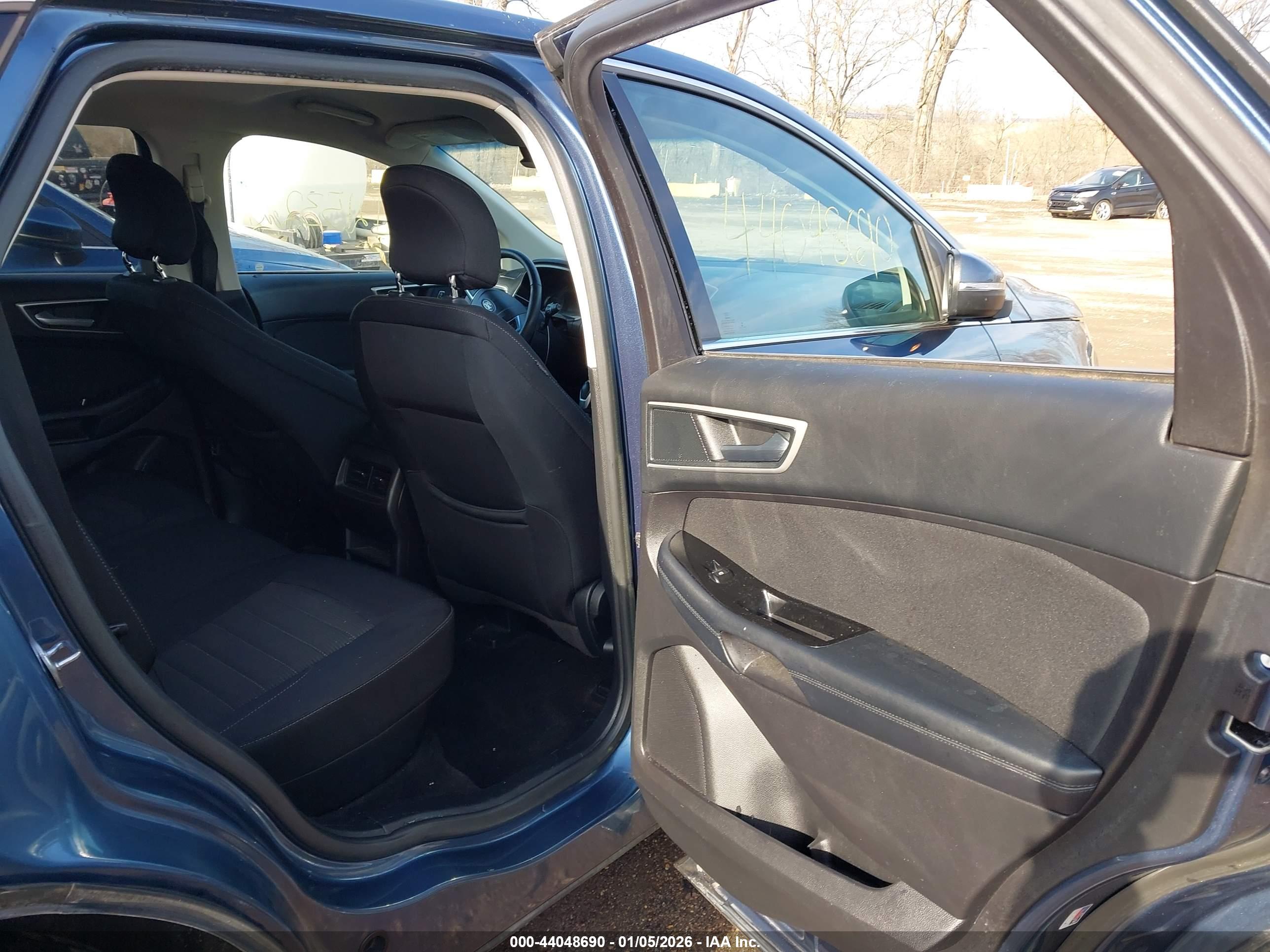 FORD EDGE image 8