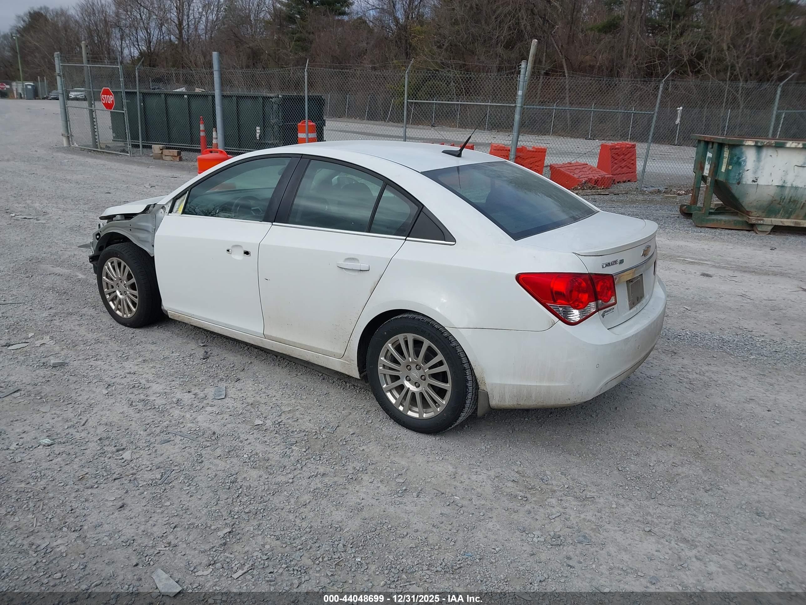 CHEVROLET CRUZE image 3