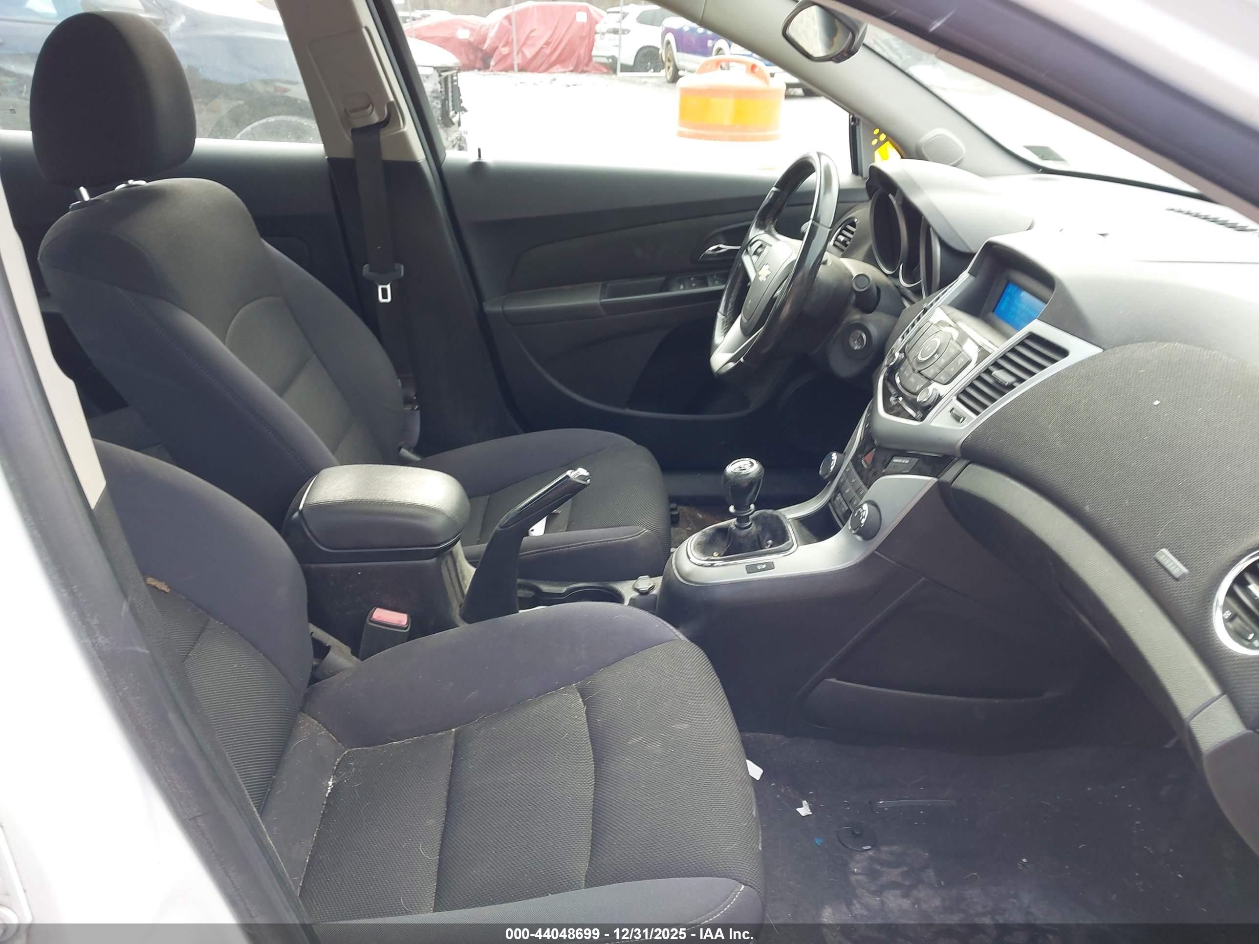 CHEVROLET CRUZE image 5