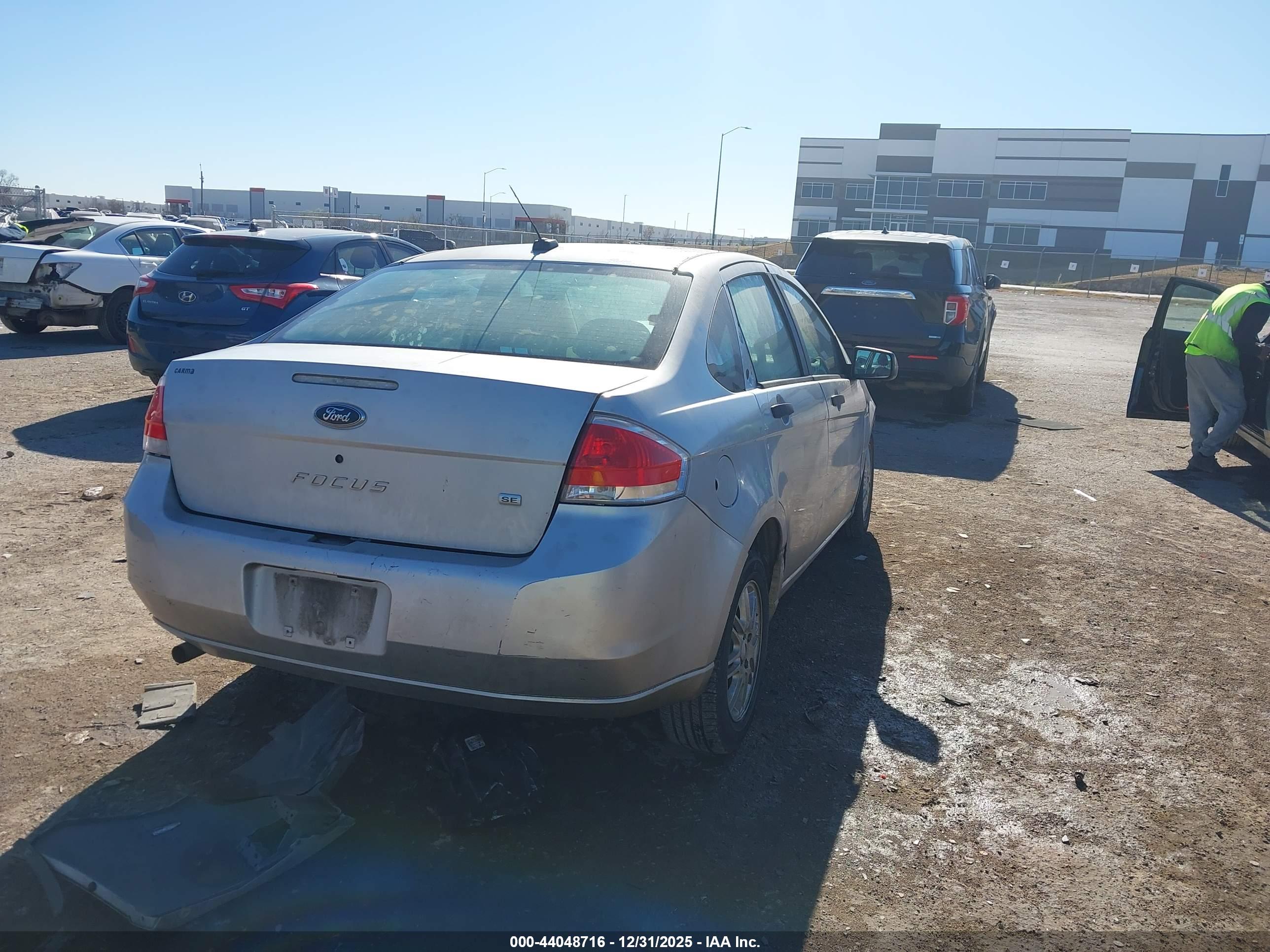 FORD FOCUS image 4