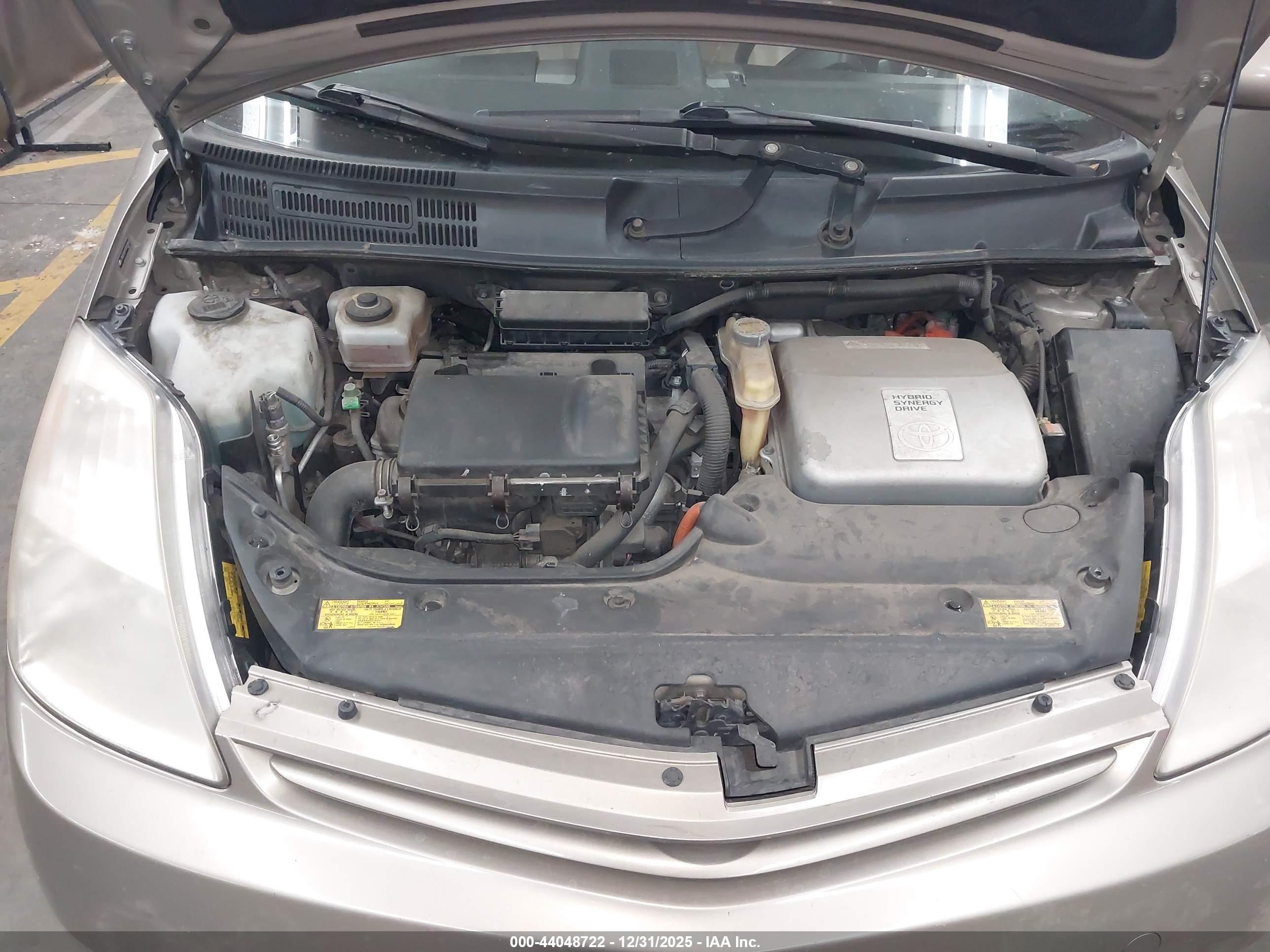 TOYOTA PRIUS image 10