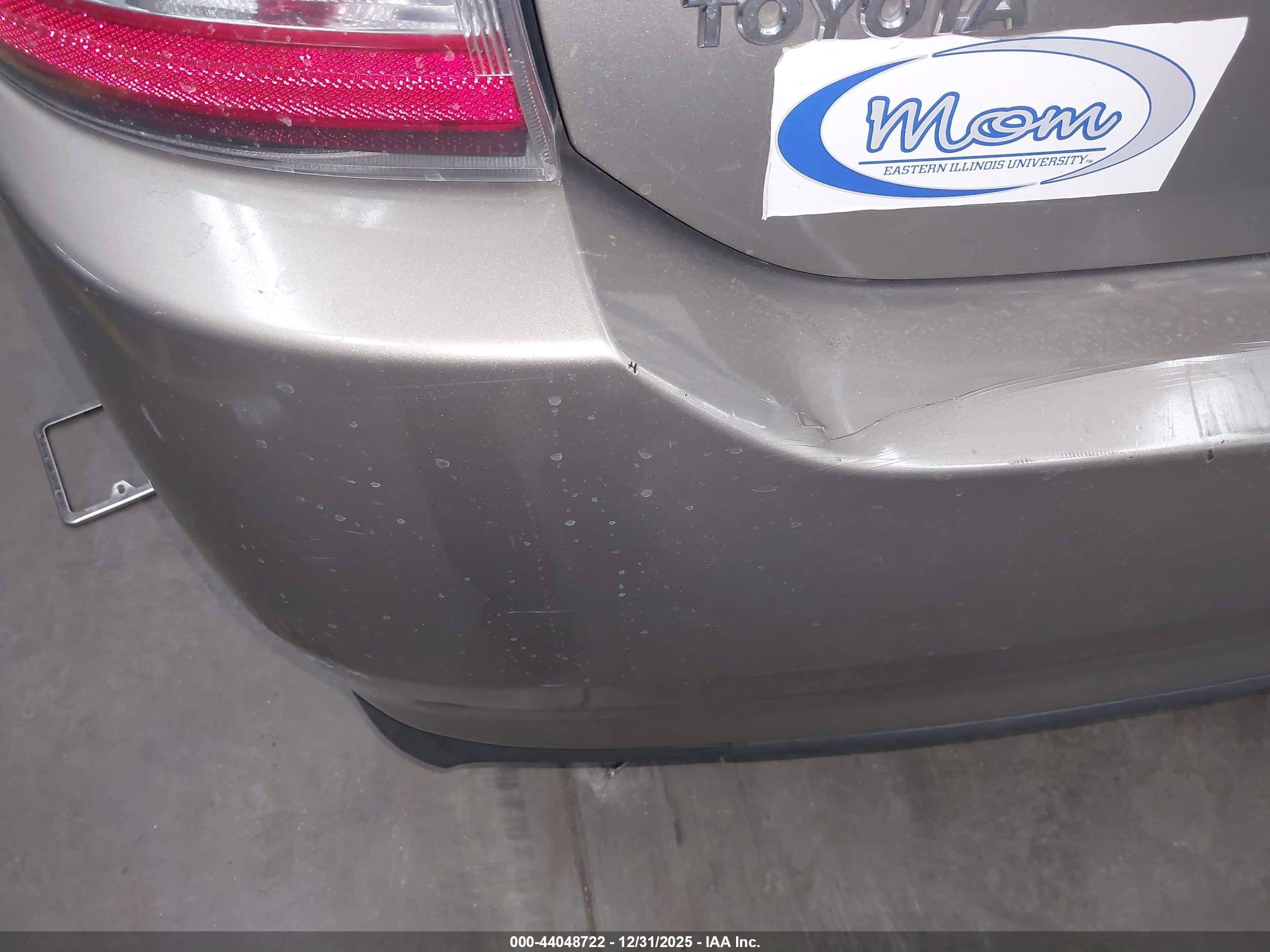 TOYOTA PRIUS image 6