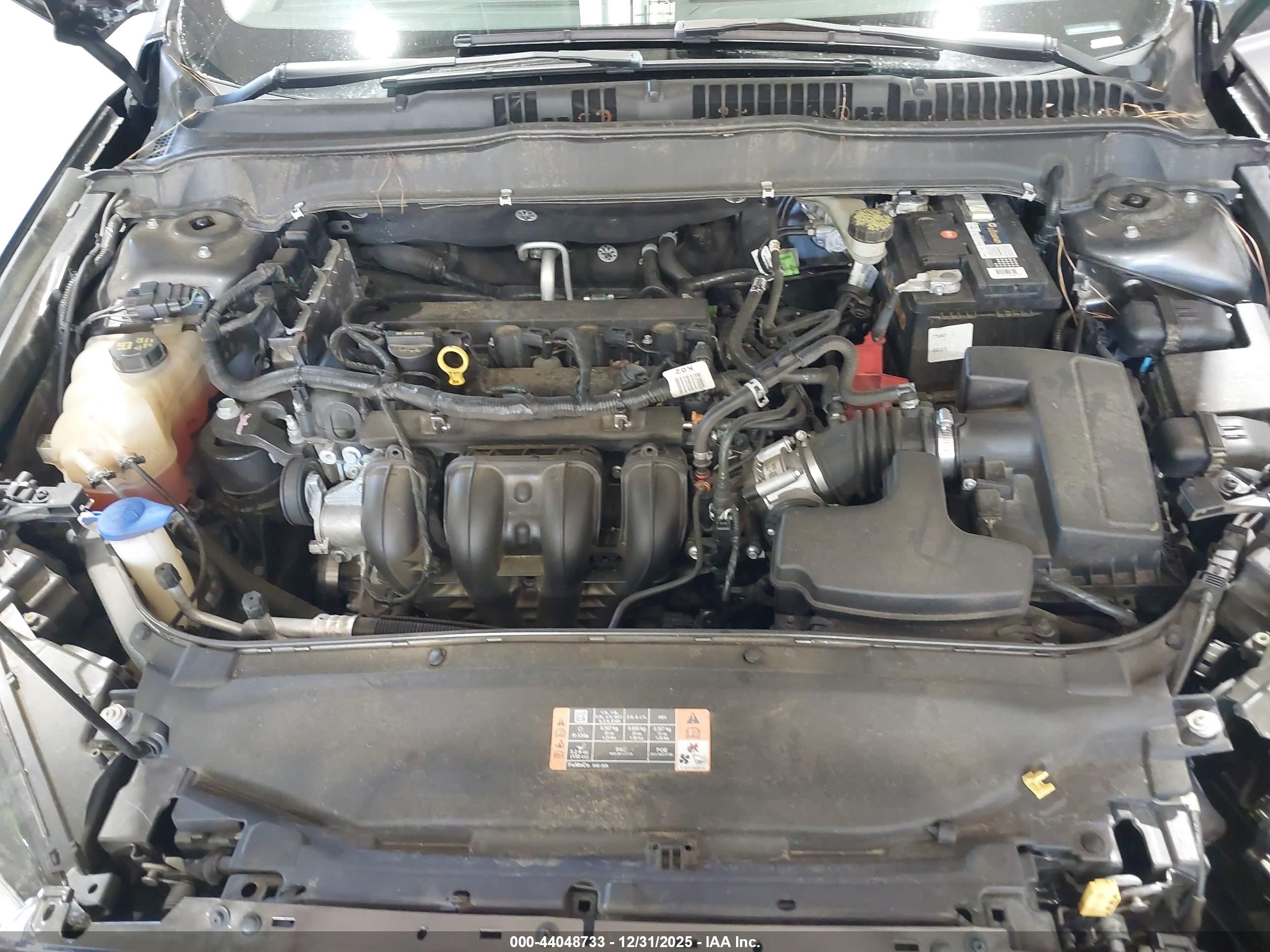 FORD FUSION image 10