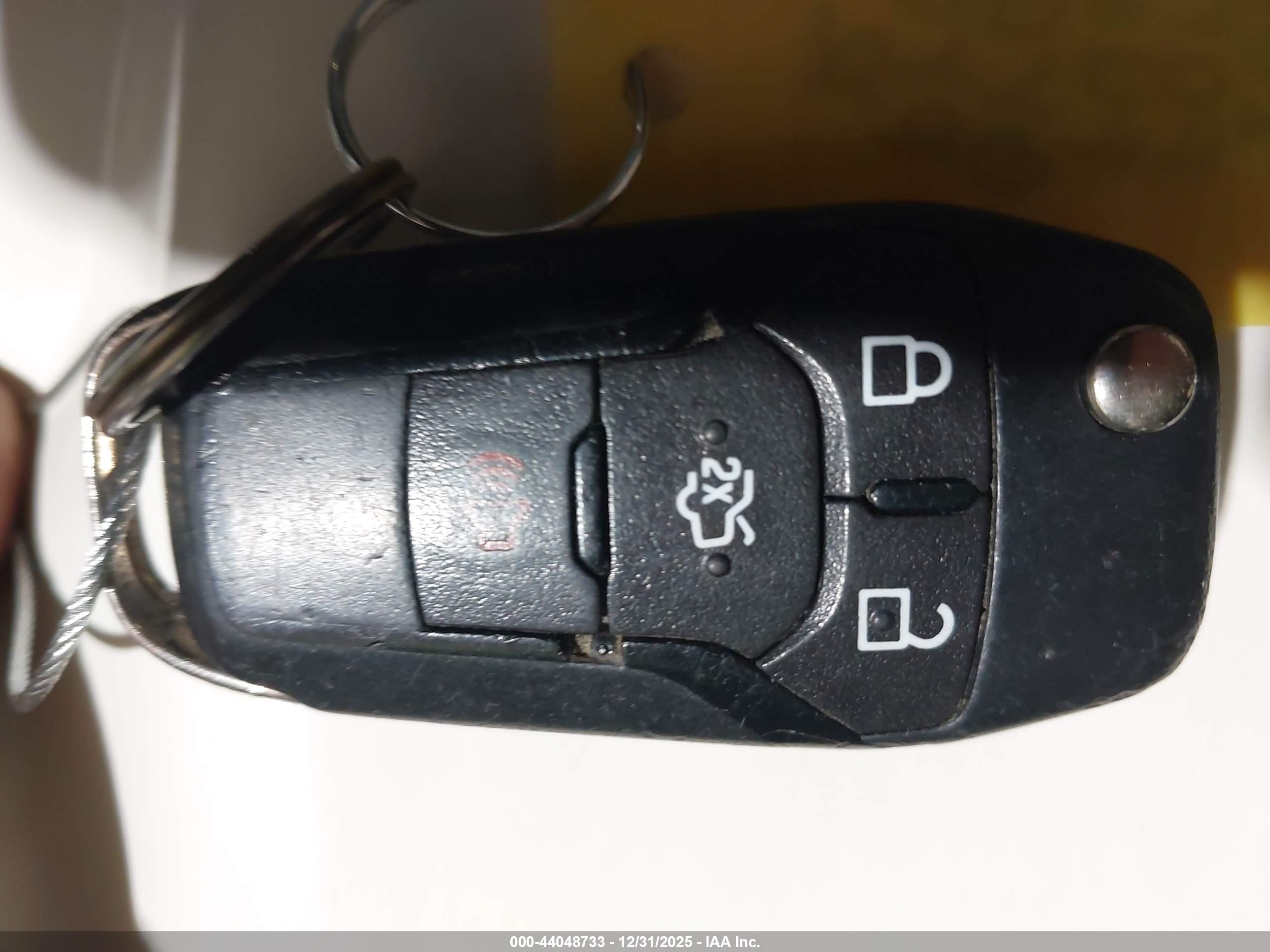 FORD FUSION image 11