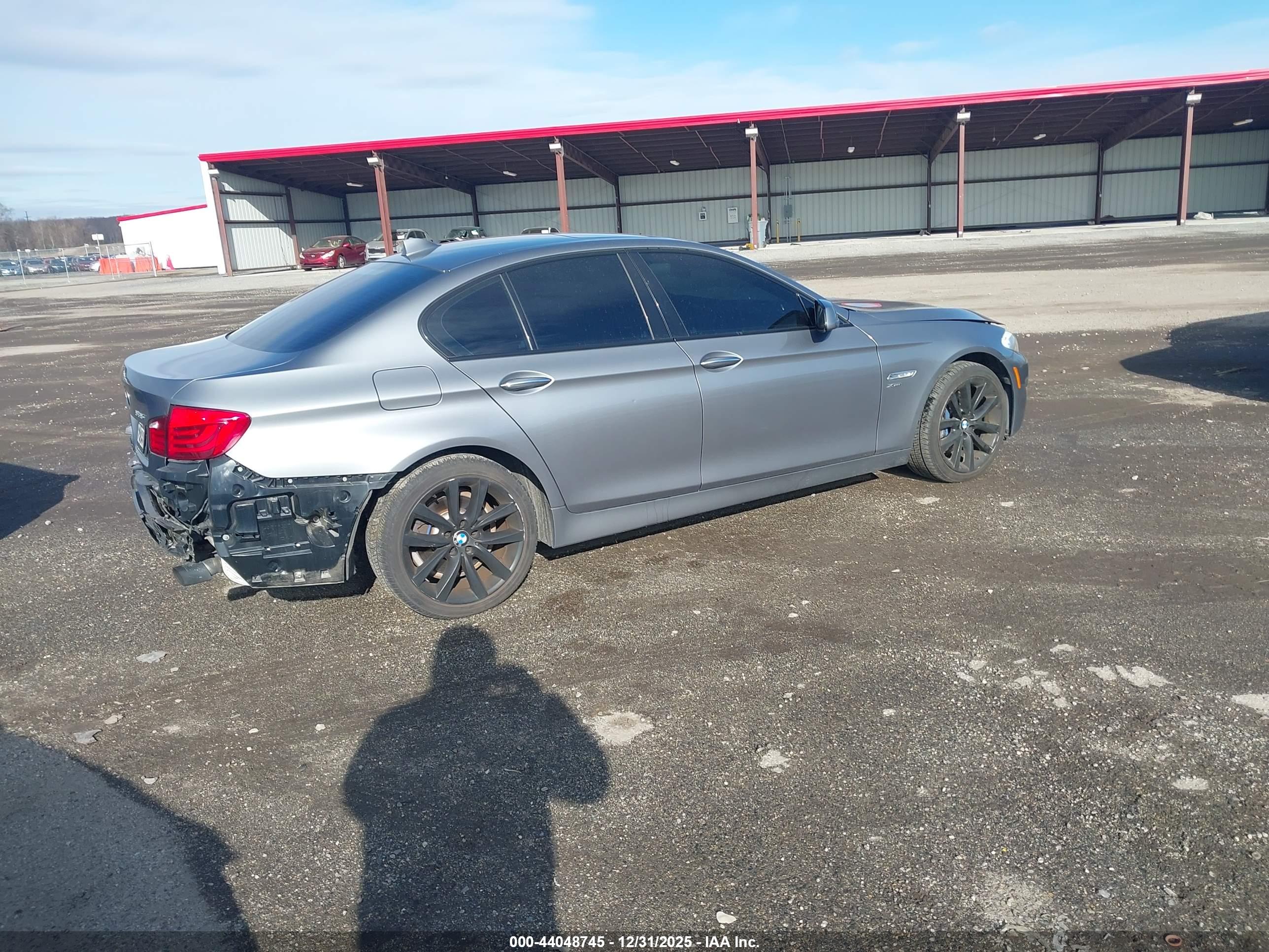 BMW 535I image 4