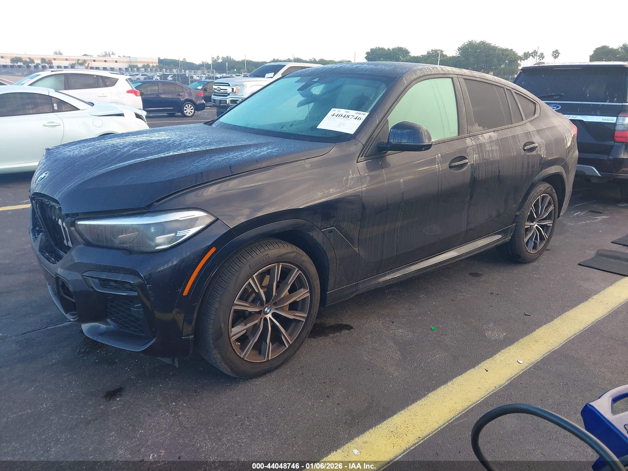BMW X6 image 2