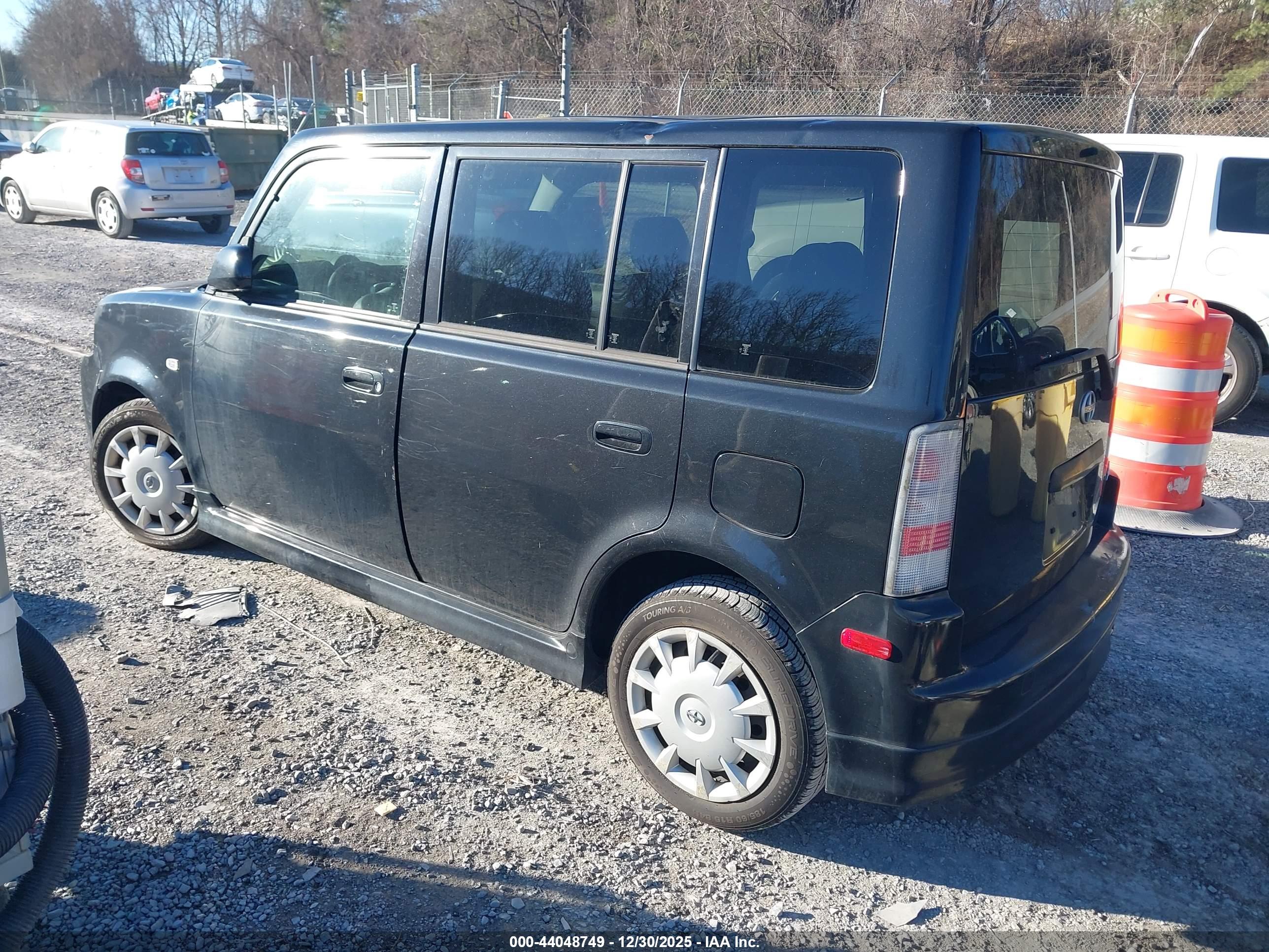 SCION XB image 3