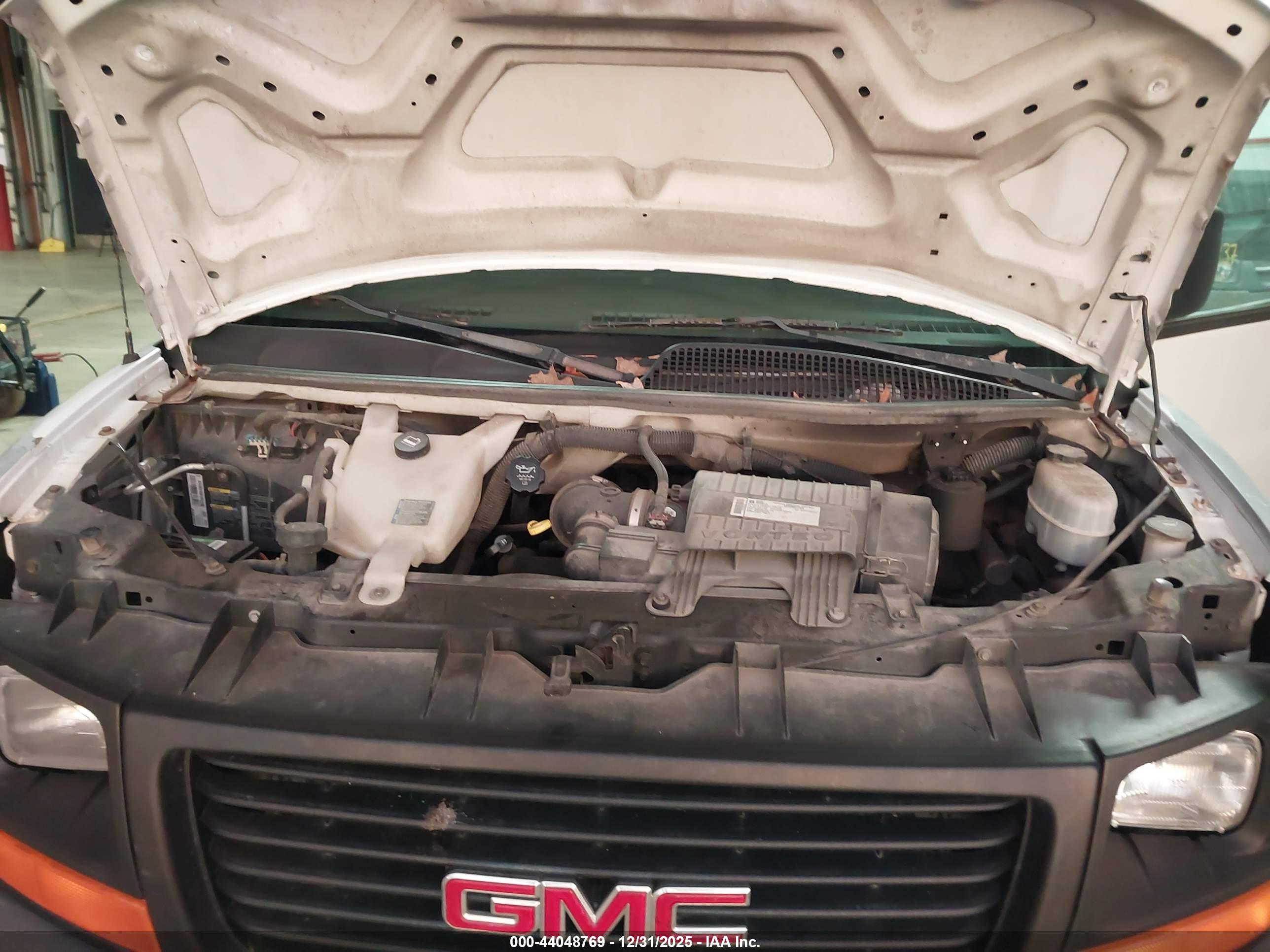 GMC SAVANA image 10