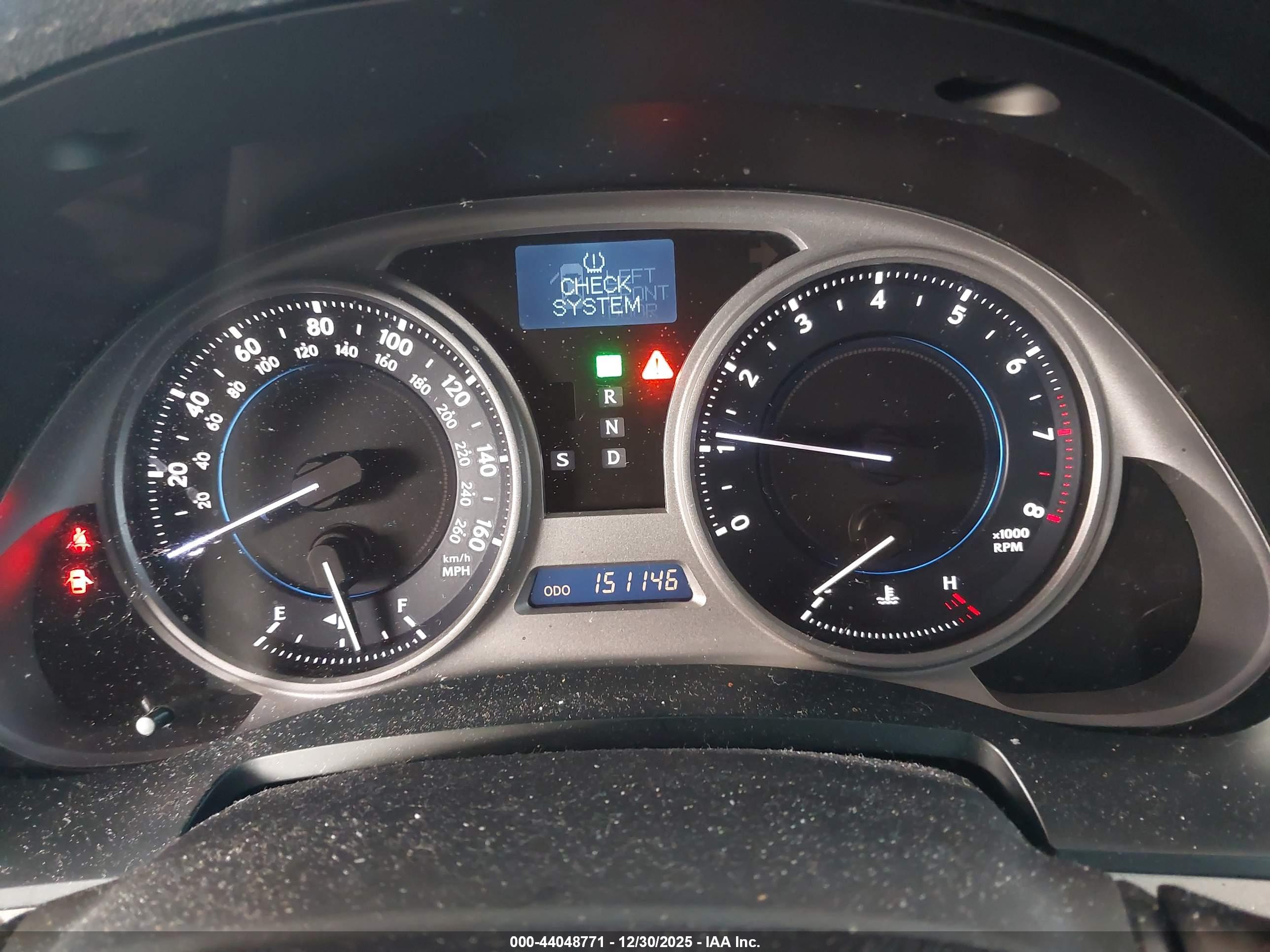 LEXUS IS image 7