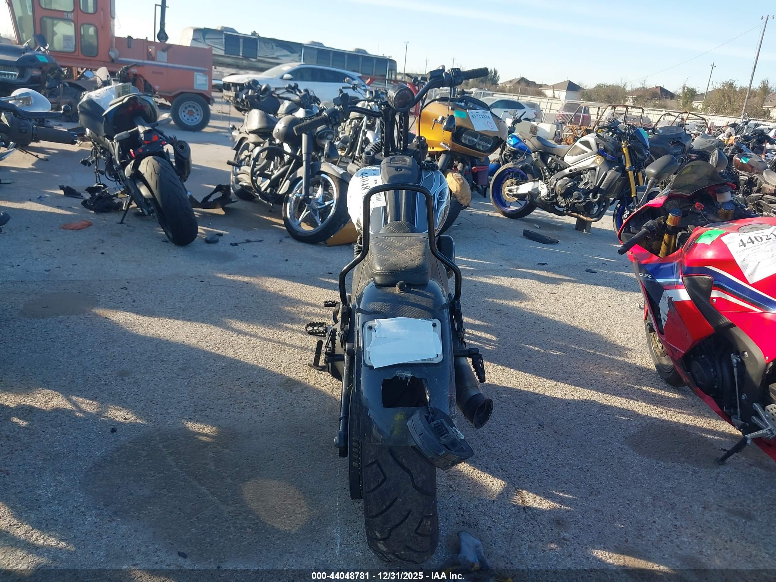 HARLEY-DAVIDSON FXLRS image 6