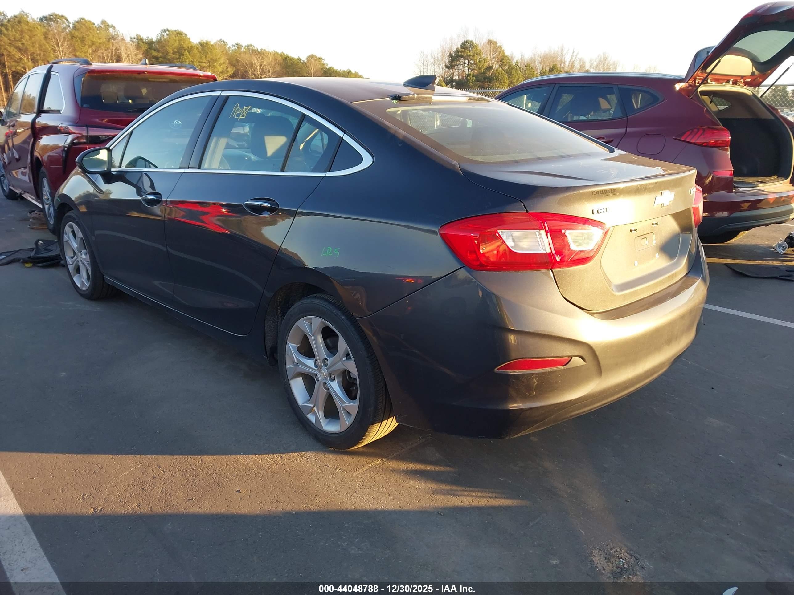 CHEVROLET CRUZE image 3