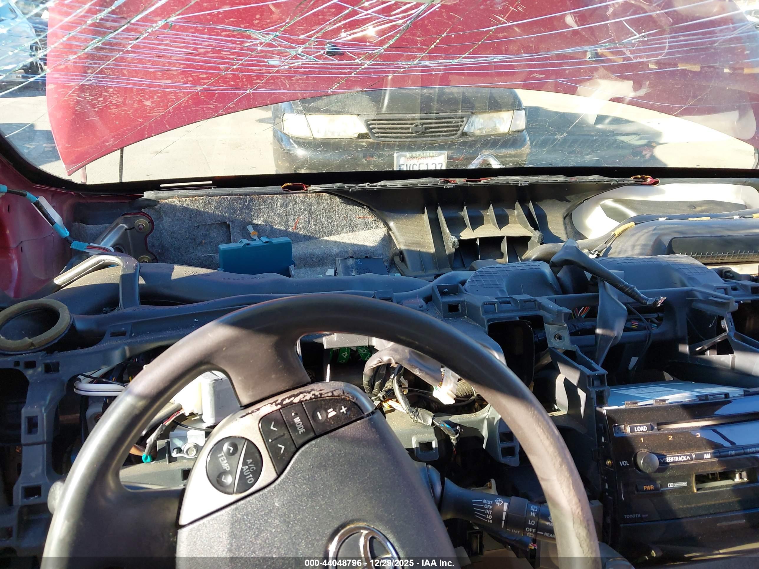 TOYOTA PRIUS image 7