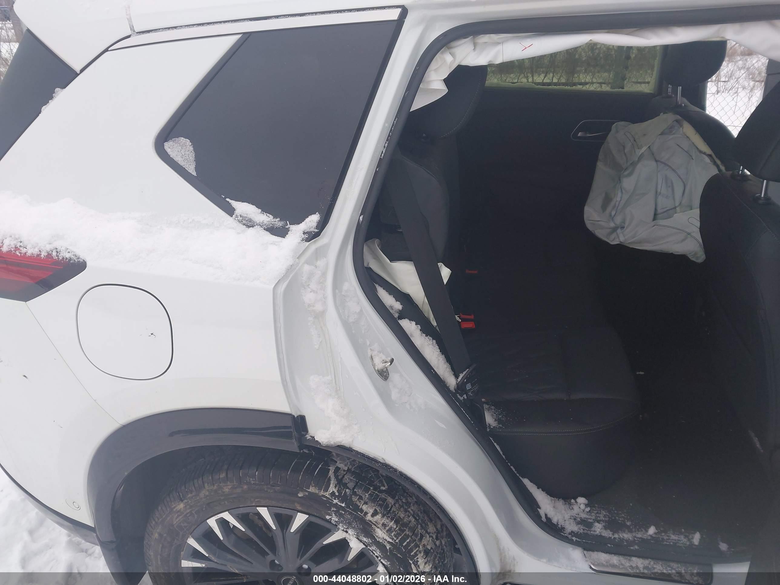 NISSAN ROGUE image 8